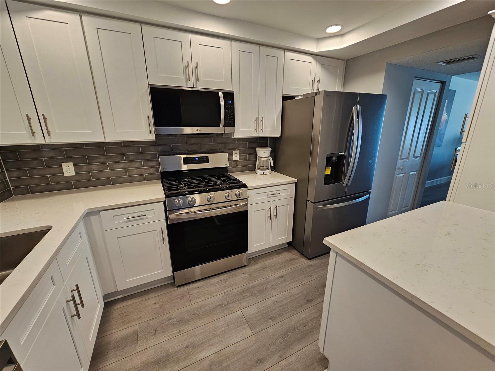 Condominium at 6020 SHORE BLVD S #107, GULFPORT, photo 4 of 29