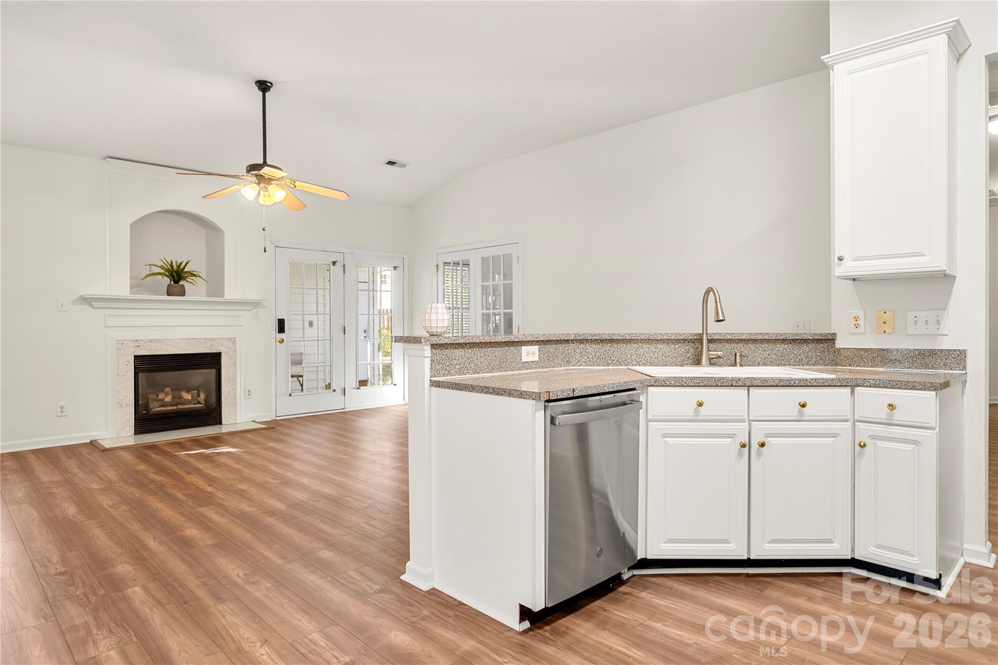 Kitchen / Family Room - 8913 Arbor Grove Lane, Charlotte