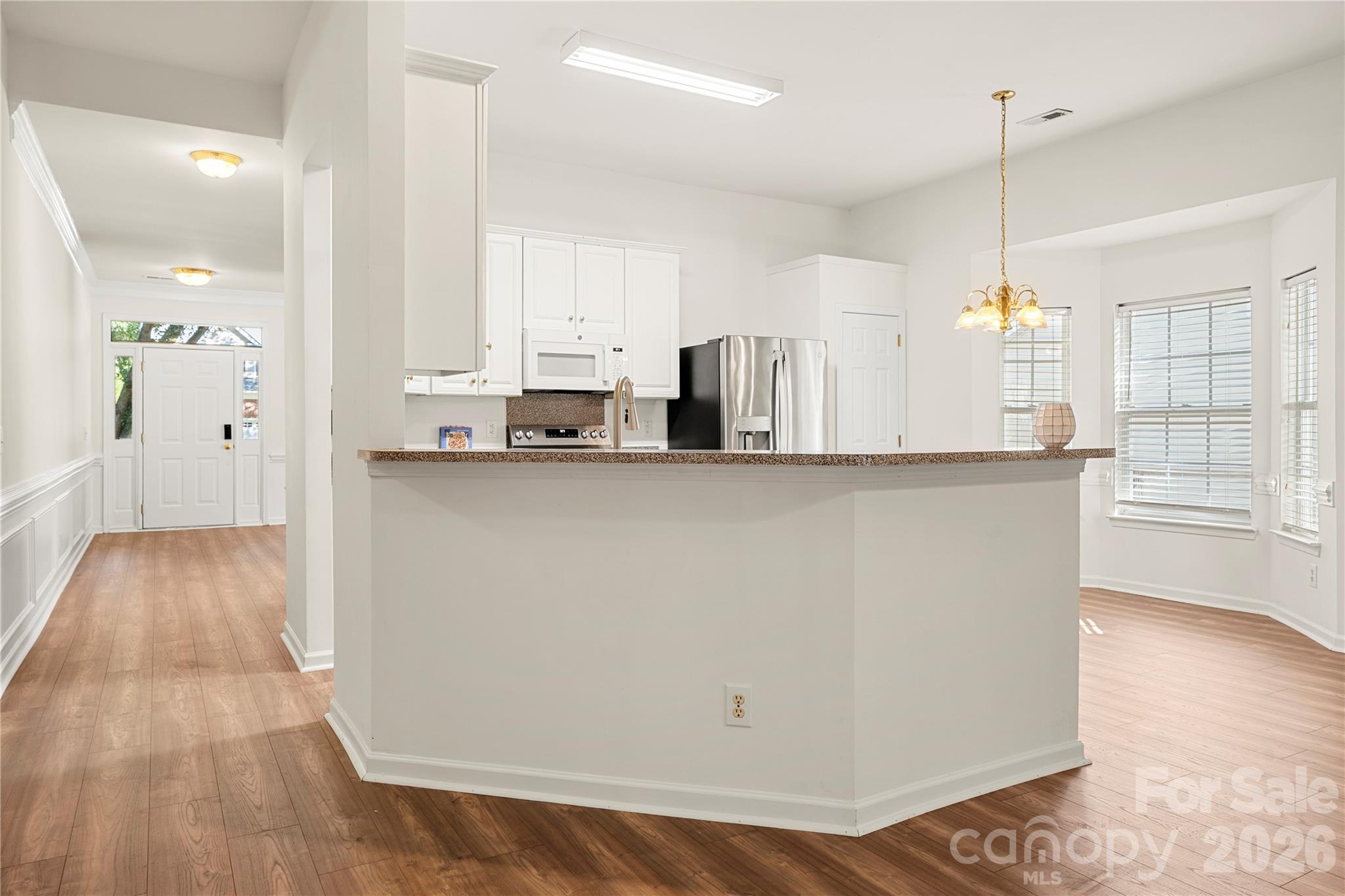 Breakfast Bar - 8913 Arbor Grove Lane, Charlotte