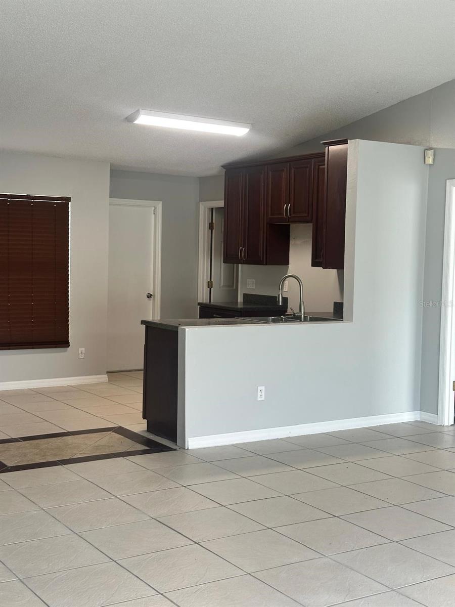 Single Family Residence at 608 YAK CT, POINCIANA, photo 3 of 11