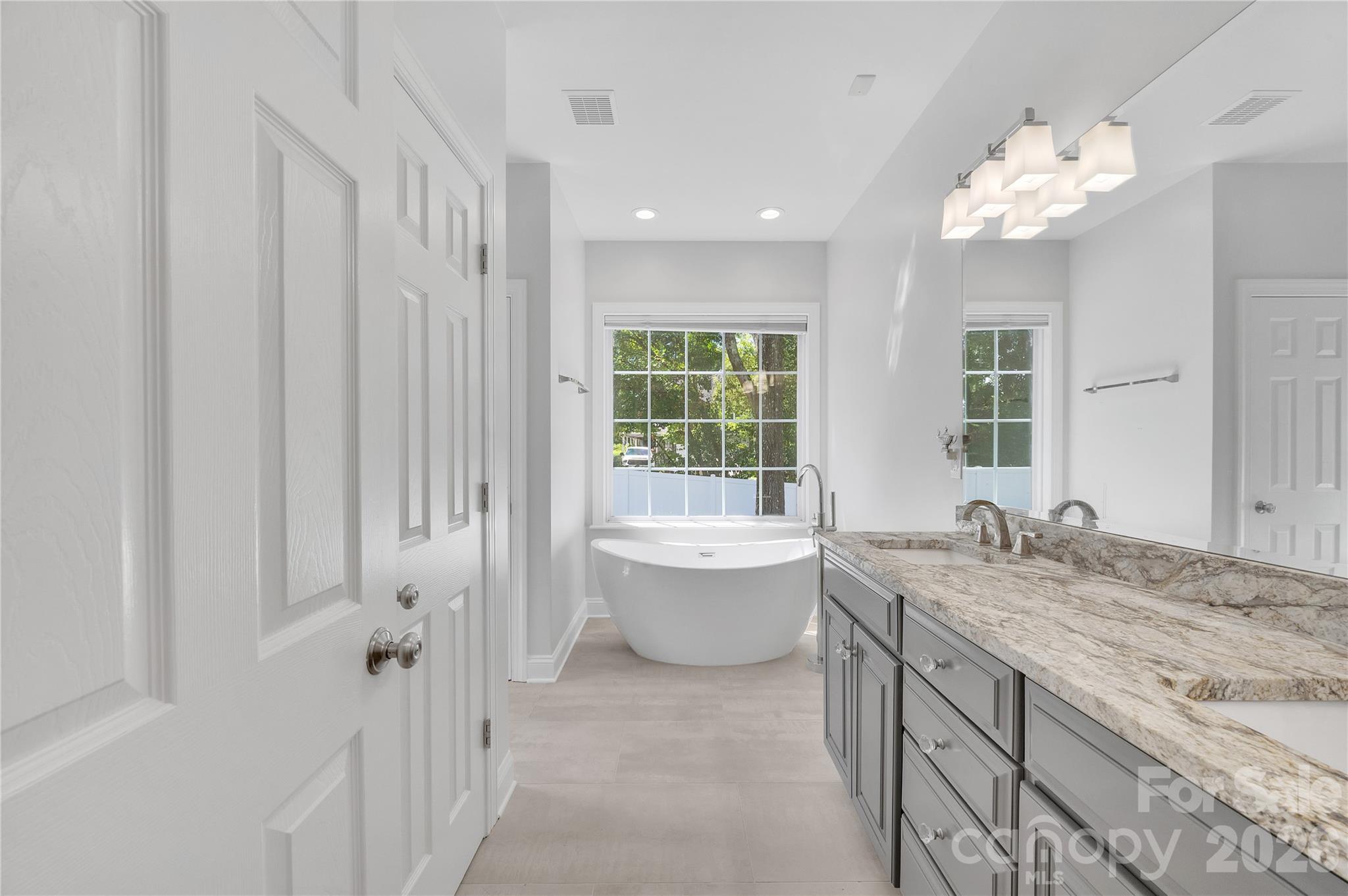 Single Family Residence at 3514 McKee Road, Charlotte, photo 21 of 48
