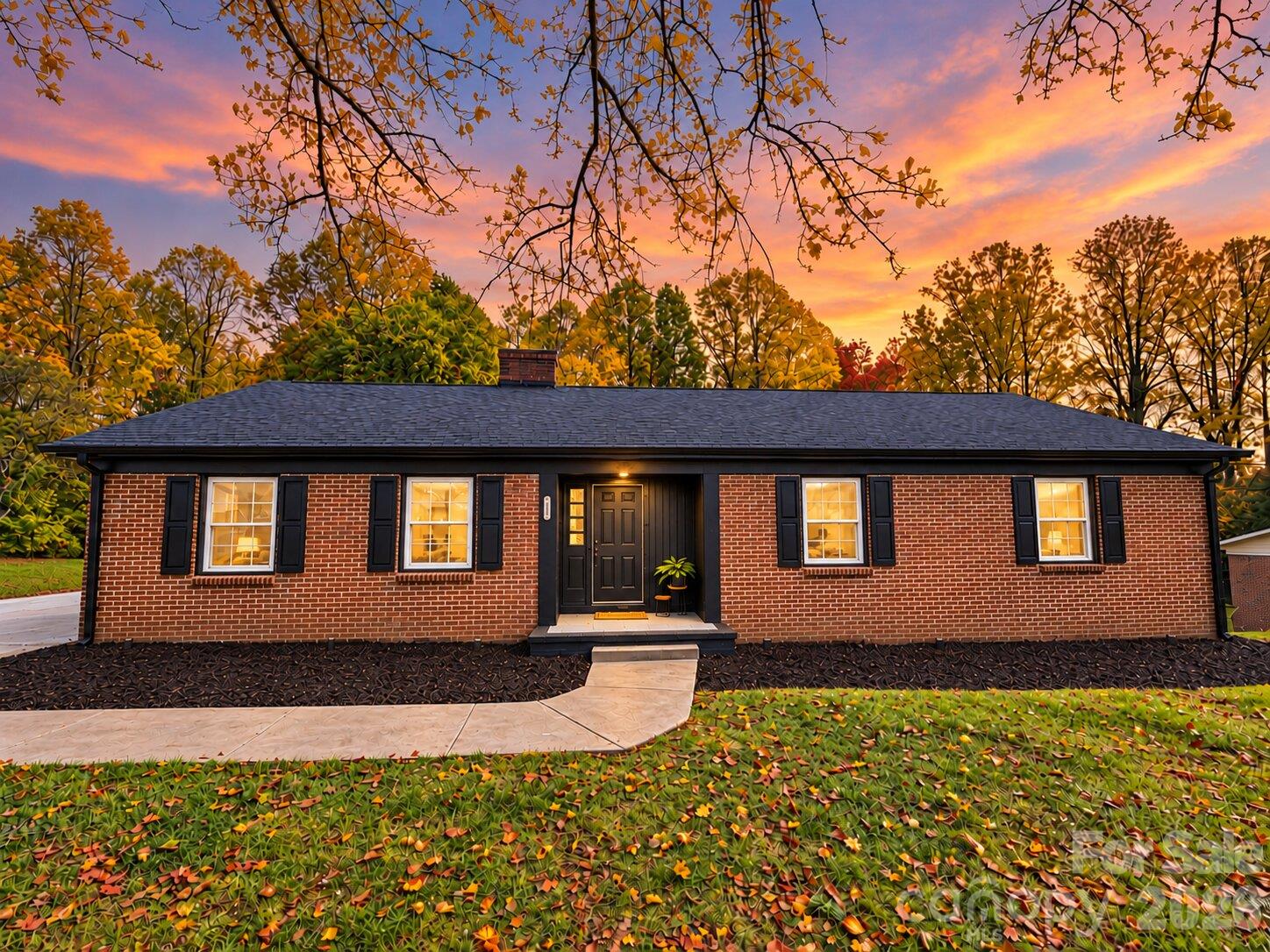Single Family Residence at 2808 28th Street NE, Hickory, photo 2 of 51