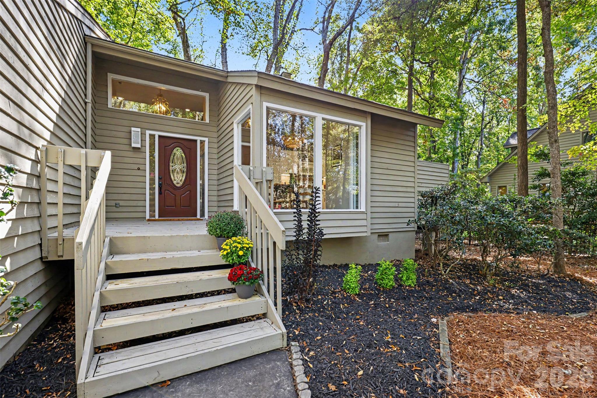 Inviting front porch. - 4 Sandy Cove Road, Clover