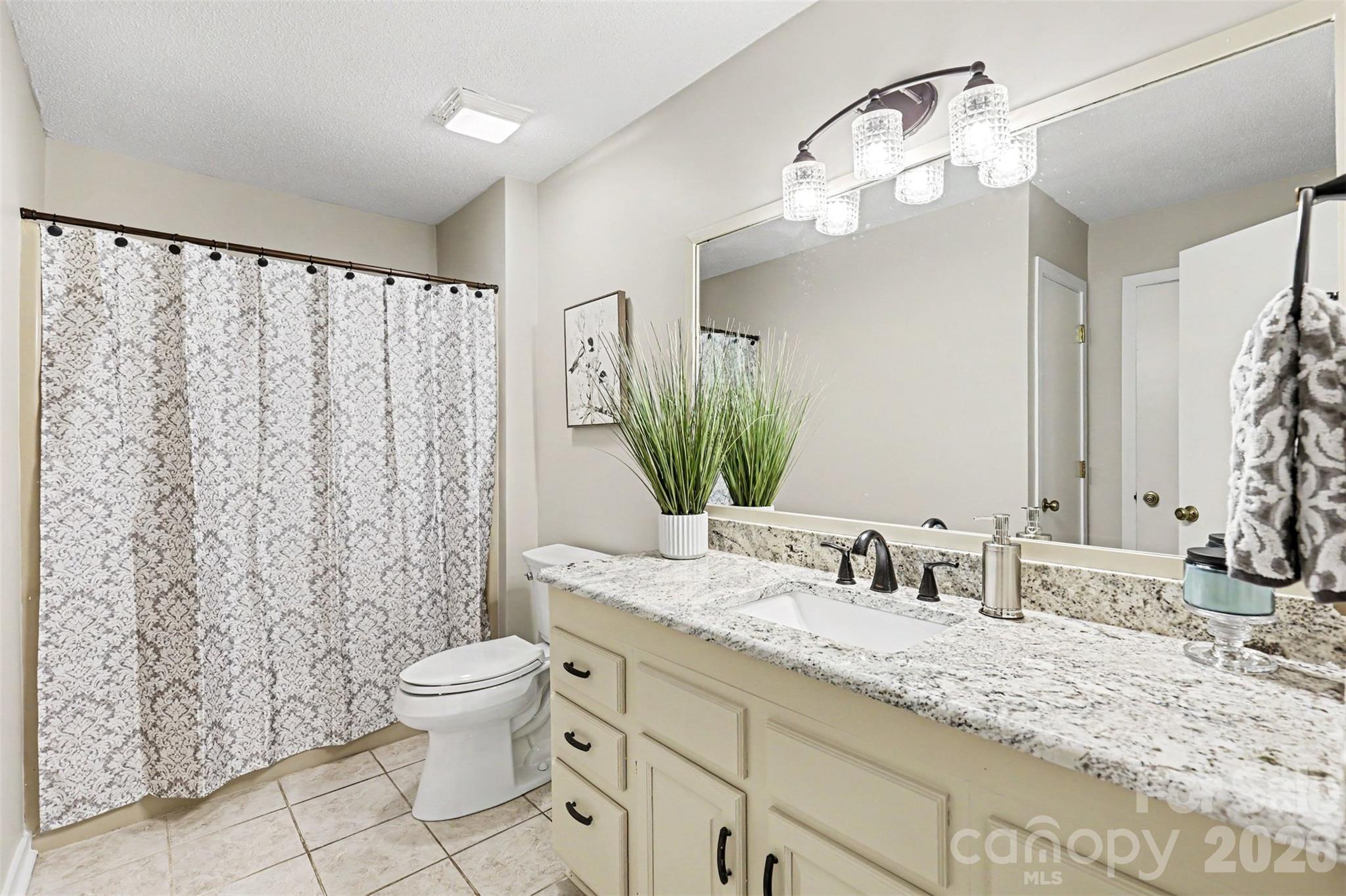 Main level bath. - 4 Sandy Cove Road, Clover
