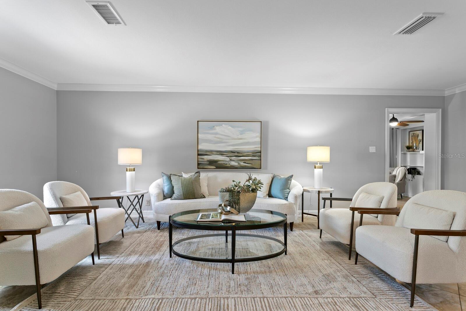 This room is to the left from front door. The door you see leads to a bonus room with a fire place. - 2930 W BAYSHORE CT, TAMPA
