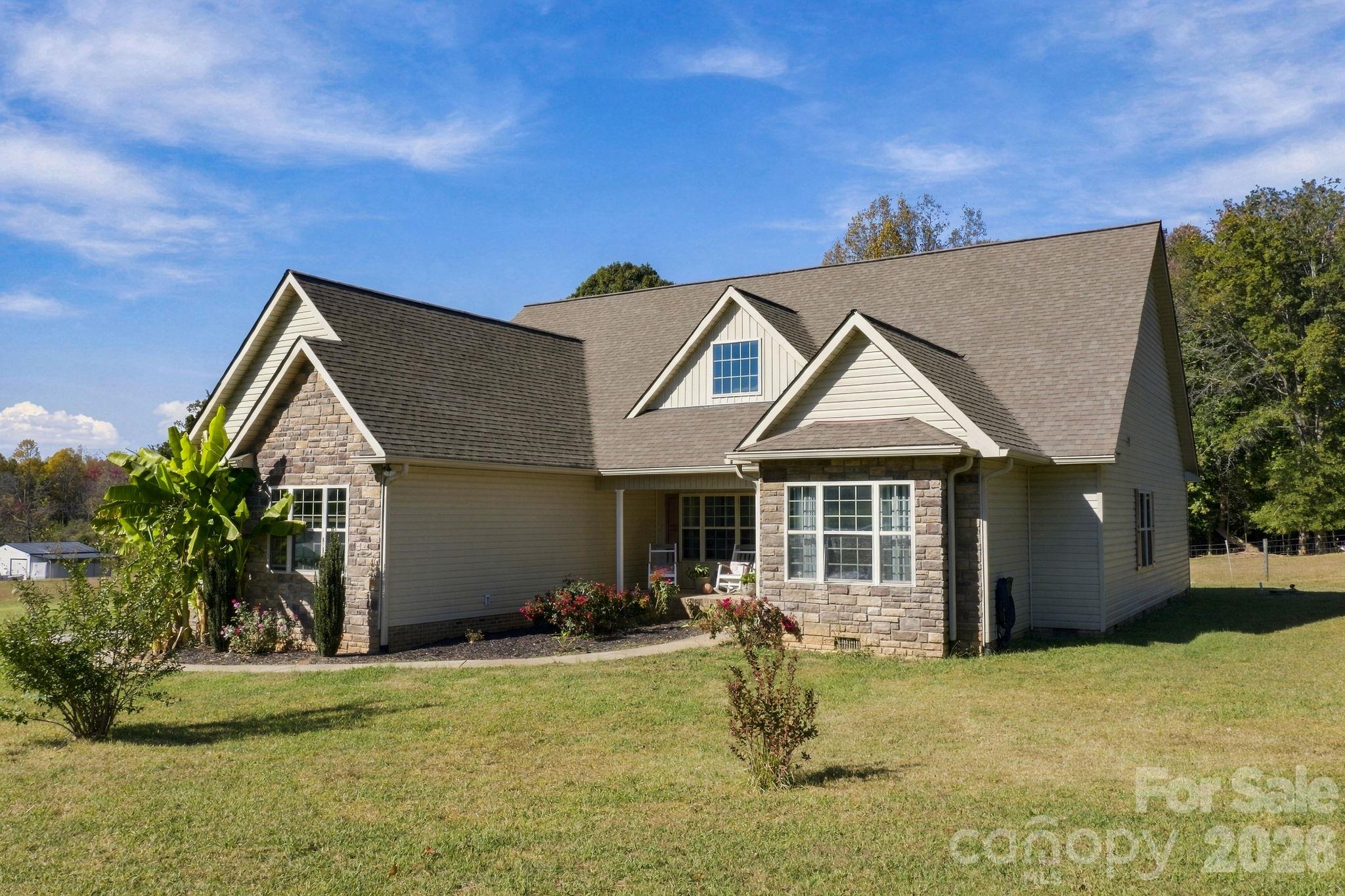 Single Family Residence at 1824 Island Ford Road, Statesville, photo 2 of 34