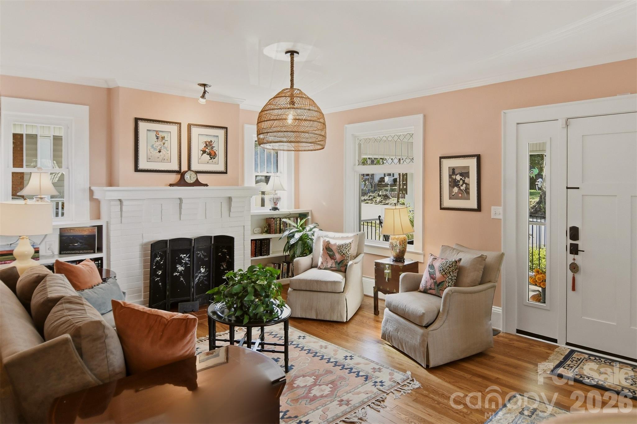 Single Family Residence at 451 S Hawthorne Road, Winston Salem, photo 5 of 40