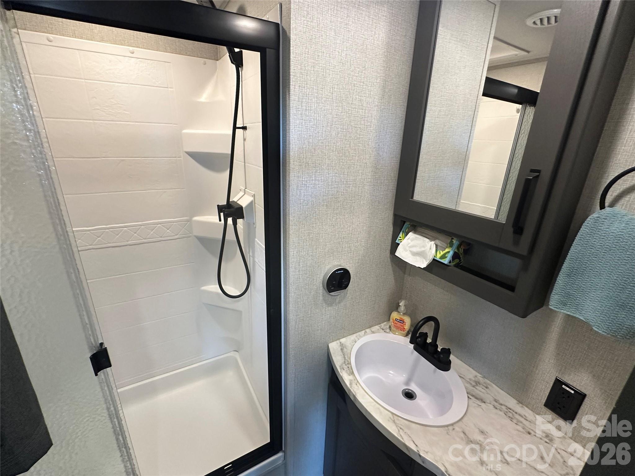 Step in shower - 103 Brit Lane, New London
