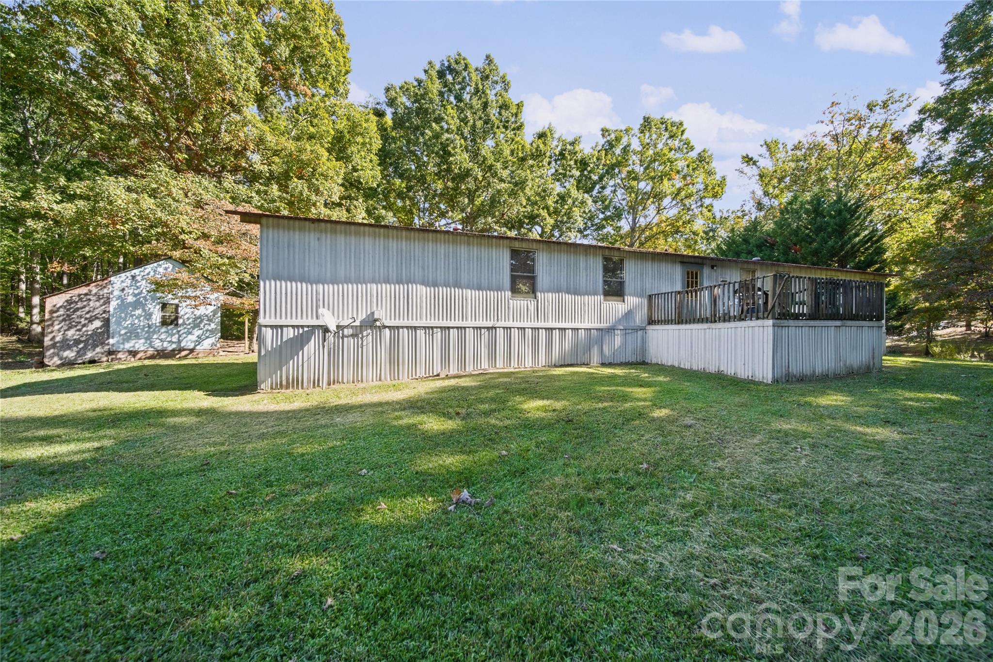 Single Family Residence at 2350 Wildwood Drive, York, photo 7 of 39