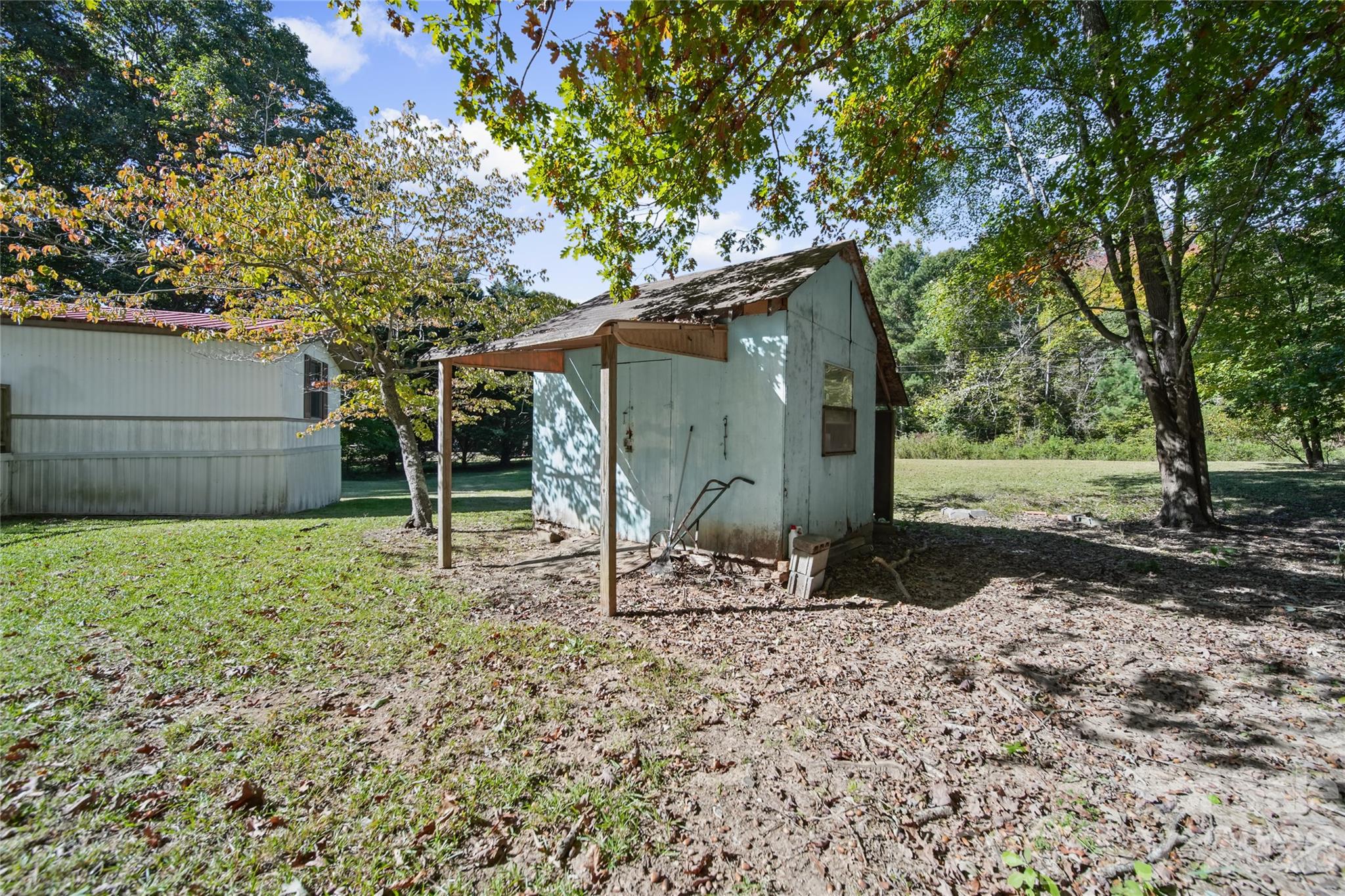 Single Family Residence at 2350 Wildwood Drive, York, photo 14 of 39
