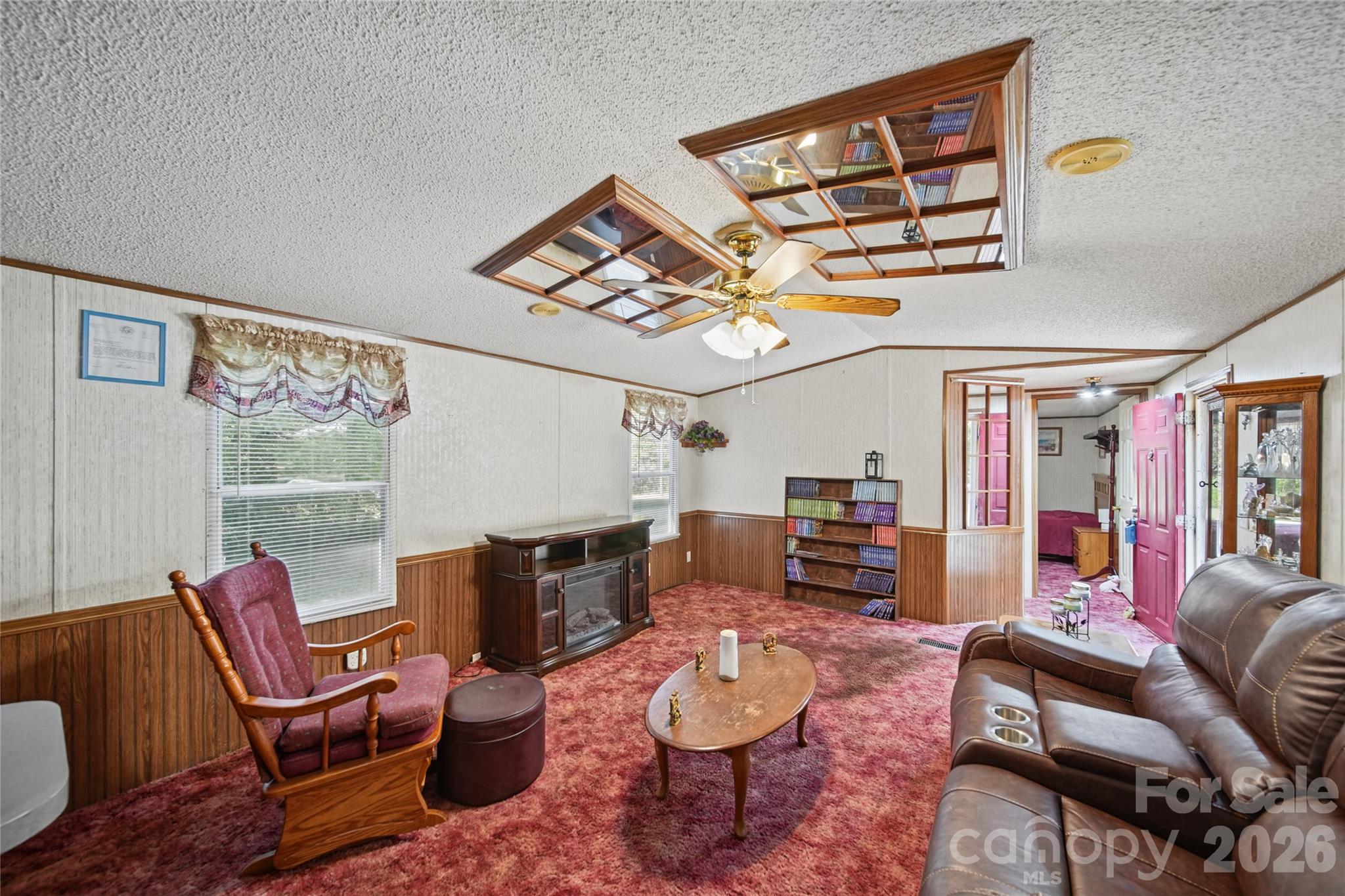 Single Family Residence at 2350 Wildwood Drive, York, photo 19 of 39
