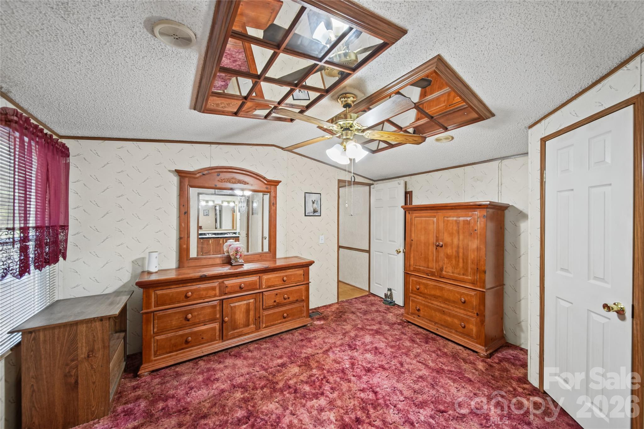 Single Family Residence at 2350 Wildwood Drive, York, photo 29 of 39