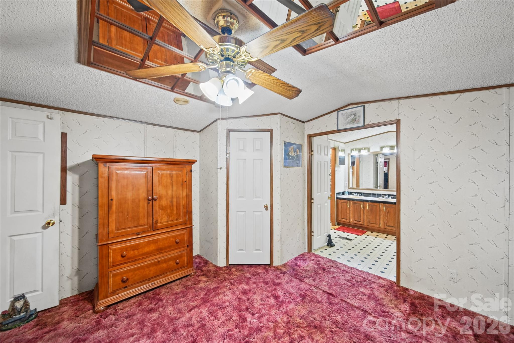 Single Family Residence at 2350 Wildwood Drive, York, photo 31 of 39