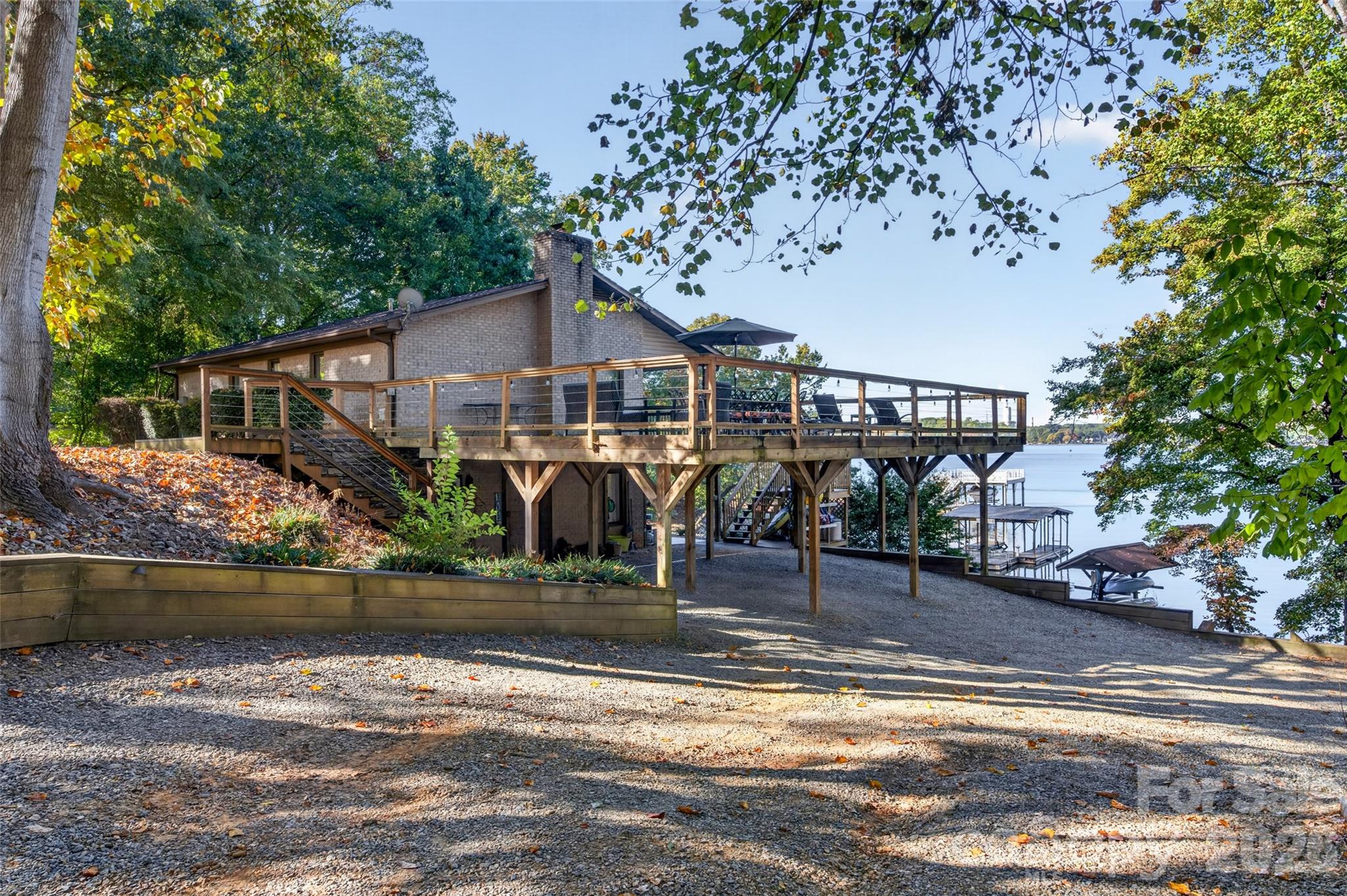 Welcome to the Lake! - 188 Paradise Peninsula Road, Mooresville