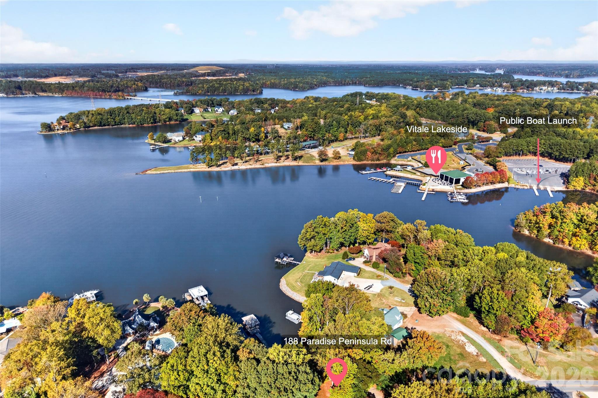 Minutes to Queens Landing Public Boat Launch and the Brand New Vitale Lakeside Restaurant - 188 Paradise Peninsula Road, Mooresville