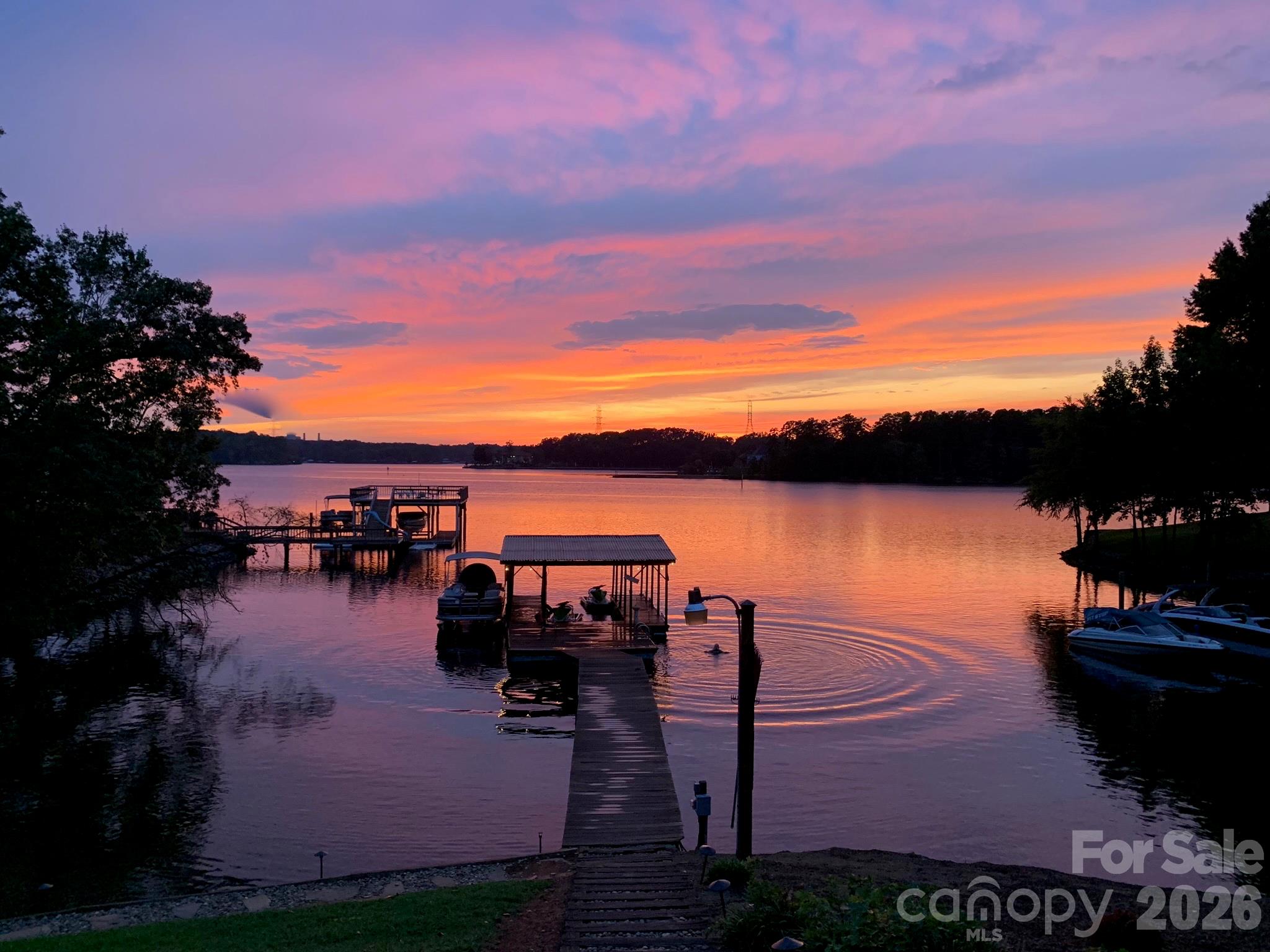 The Sunsets are Spectacular! - 188 Paradise Peninsula Road, Mooresville