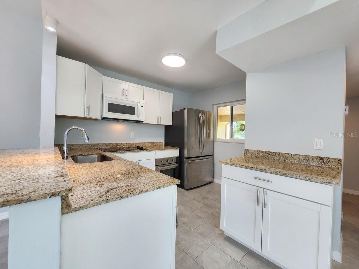 Condominium at 2688 CLUBHOUSE DR #201, SARASOTA, photo 5 of 34