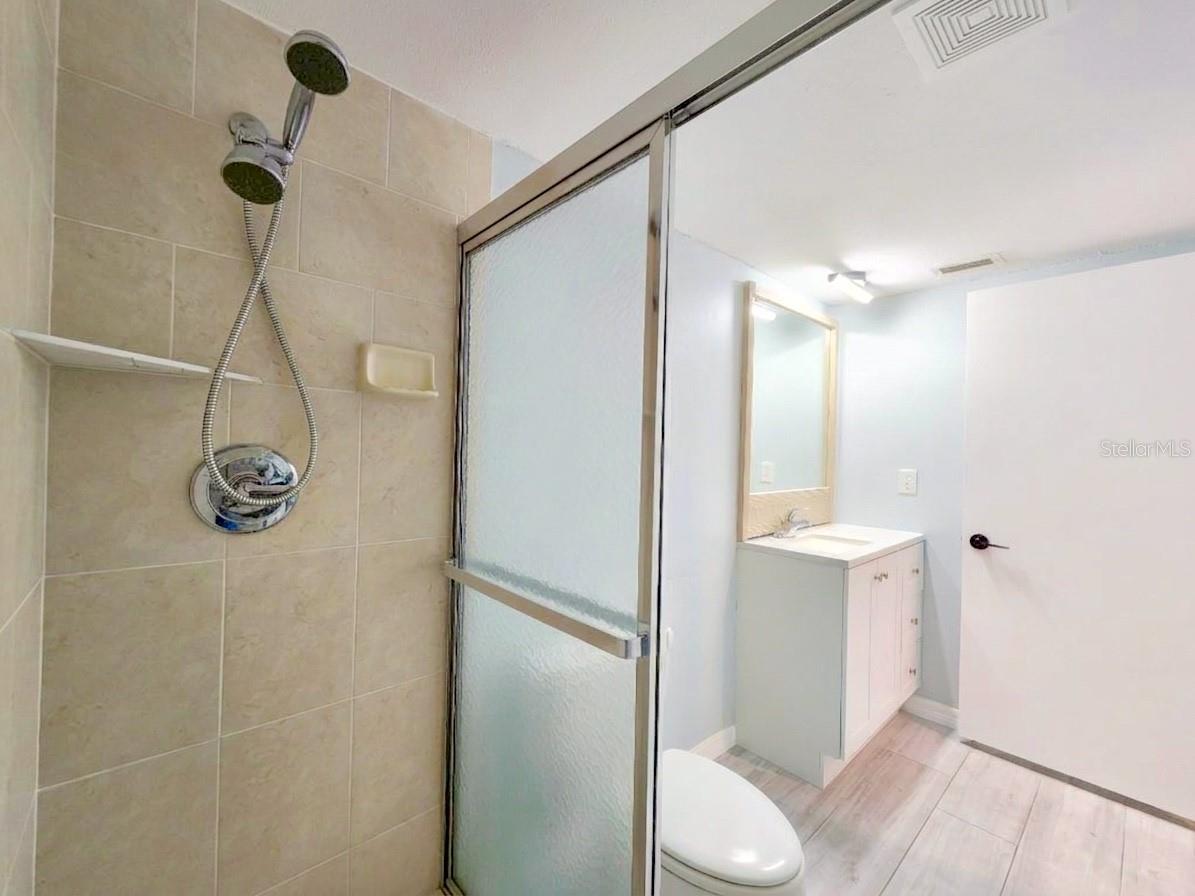 Condominium at 2688 CLUBHOUSE DR #201, SARASOTA, photo 15 of 34