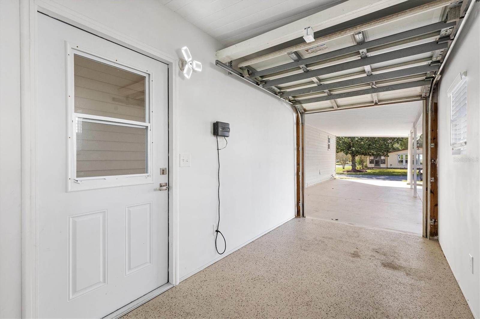 Golf Cart Garage - 529 BONITA DR, LADY LAKE