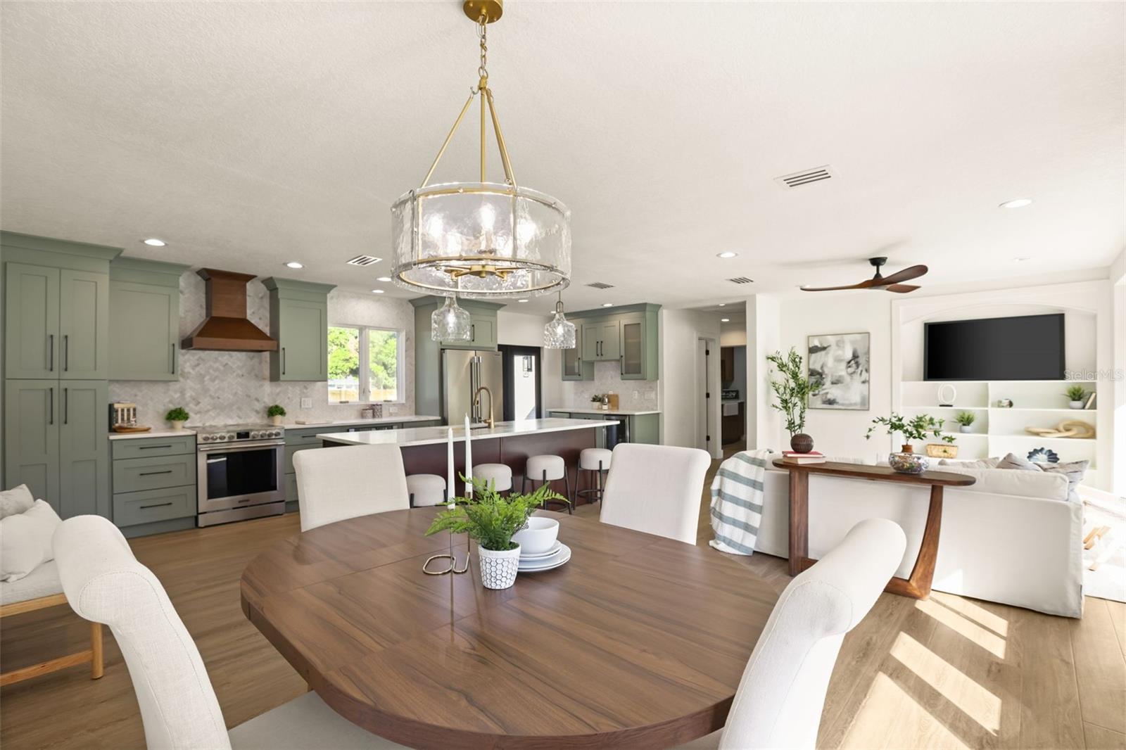 View of open concept living area. - 512 MAYFAIR CIR, ORLANDO