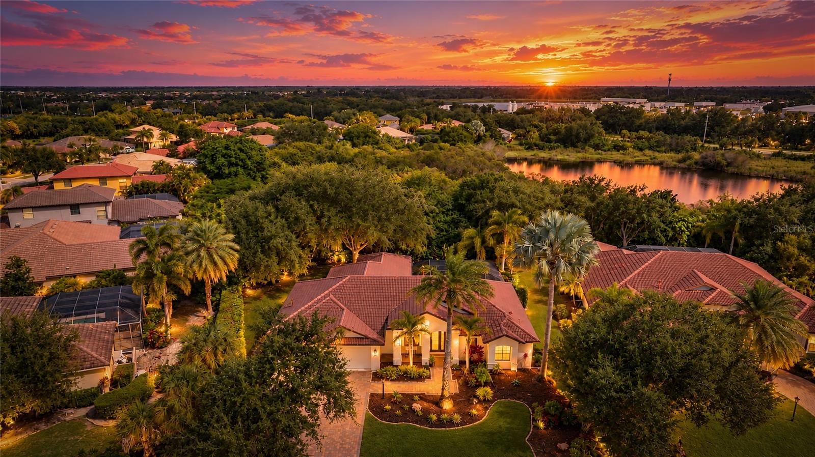 Single Family Residence at 3787 EAGLE HAMMOCK DR, SARASOTA, photo 2 of 95