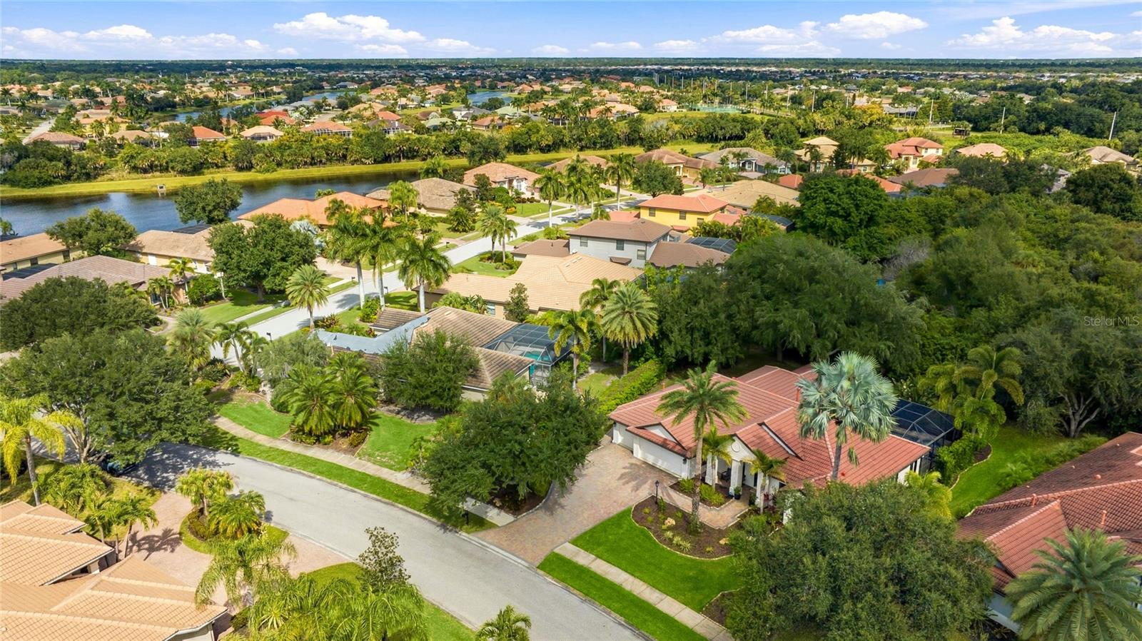 Single Family Residence at 3787 EAGLE HAMMOCK DR, SARASOTA, photo 12 of 95