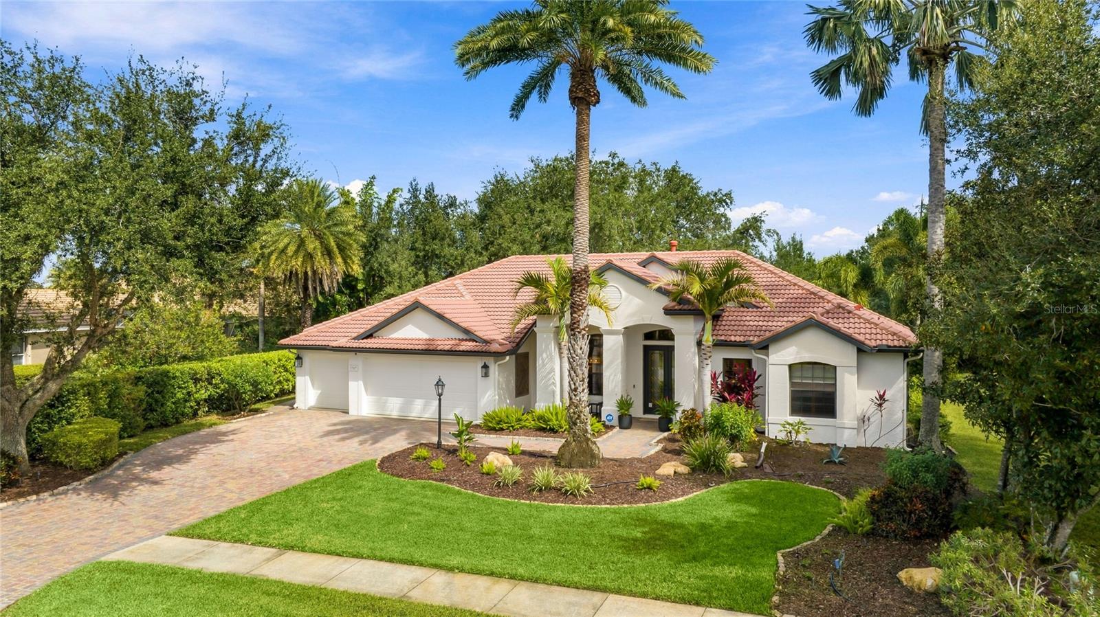 Single Family Residence at 3787 EAGLE HAMMOCK DR, SARASOTA, photo 13 of 95