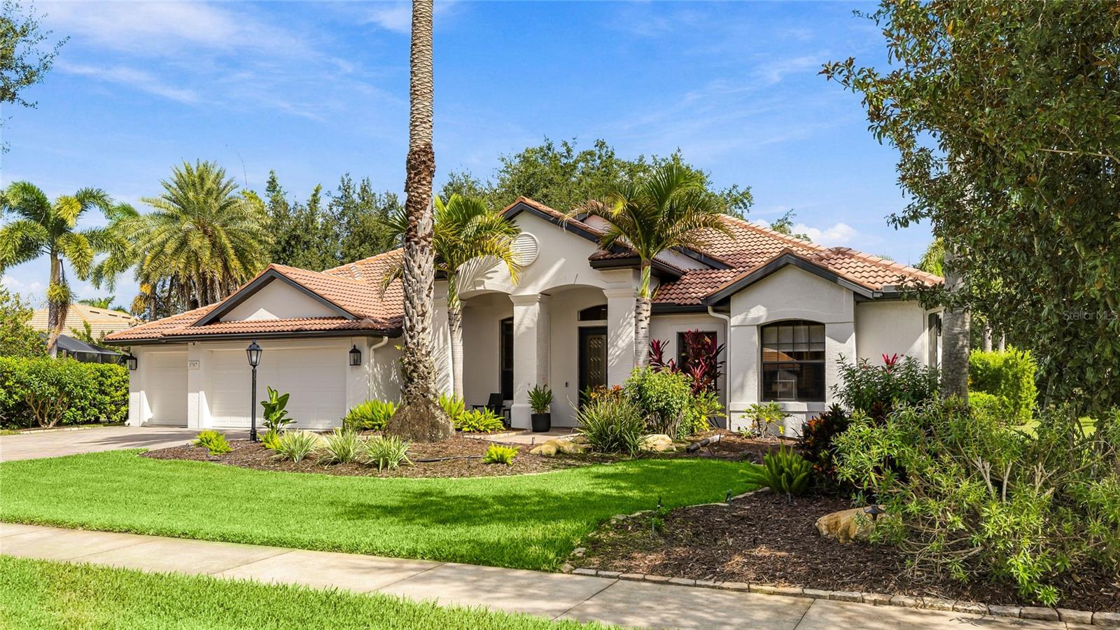 Single Family Residence at 3787 EAGLE HAMMOCK DR, SARASOTA, photo 16 of 95