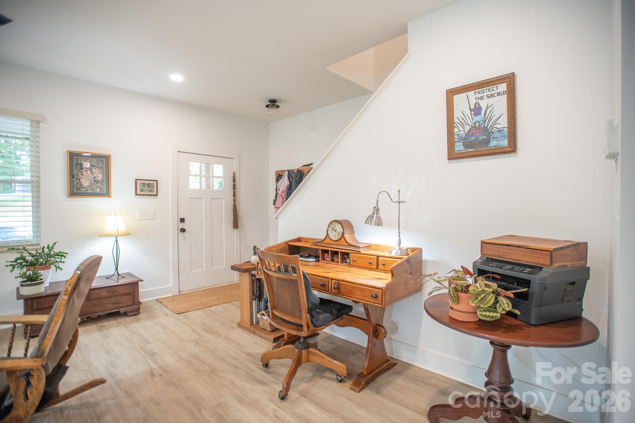 Single Family Residence at 4541 Kings Court, Hickory, photo 22 of 48