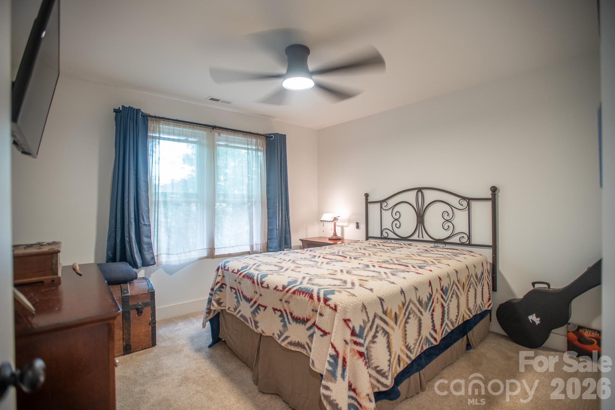 Single Family Residence at 4541 Kings Court, Hickory, photo 35 of 48