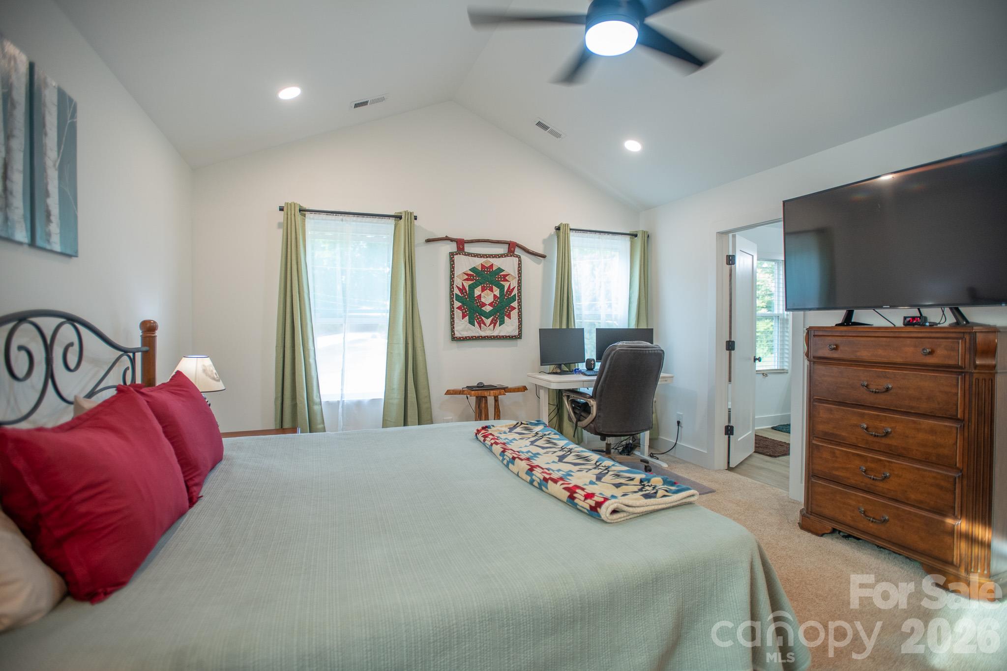 Single Family Residence at 4541 Kings Court, Hickory, photo 41 of 48