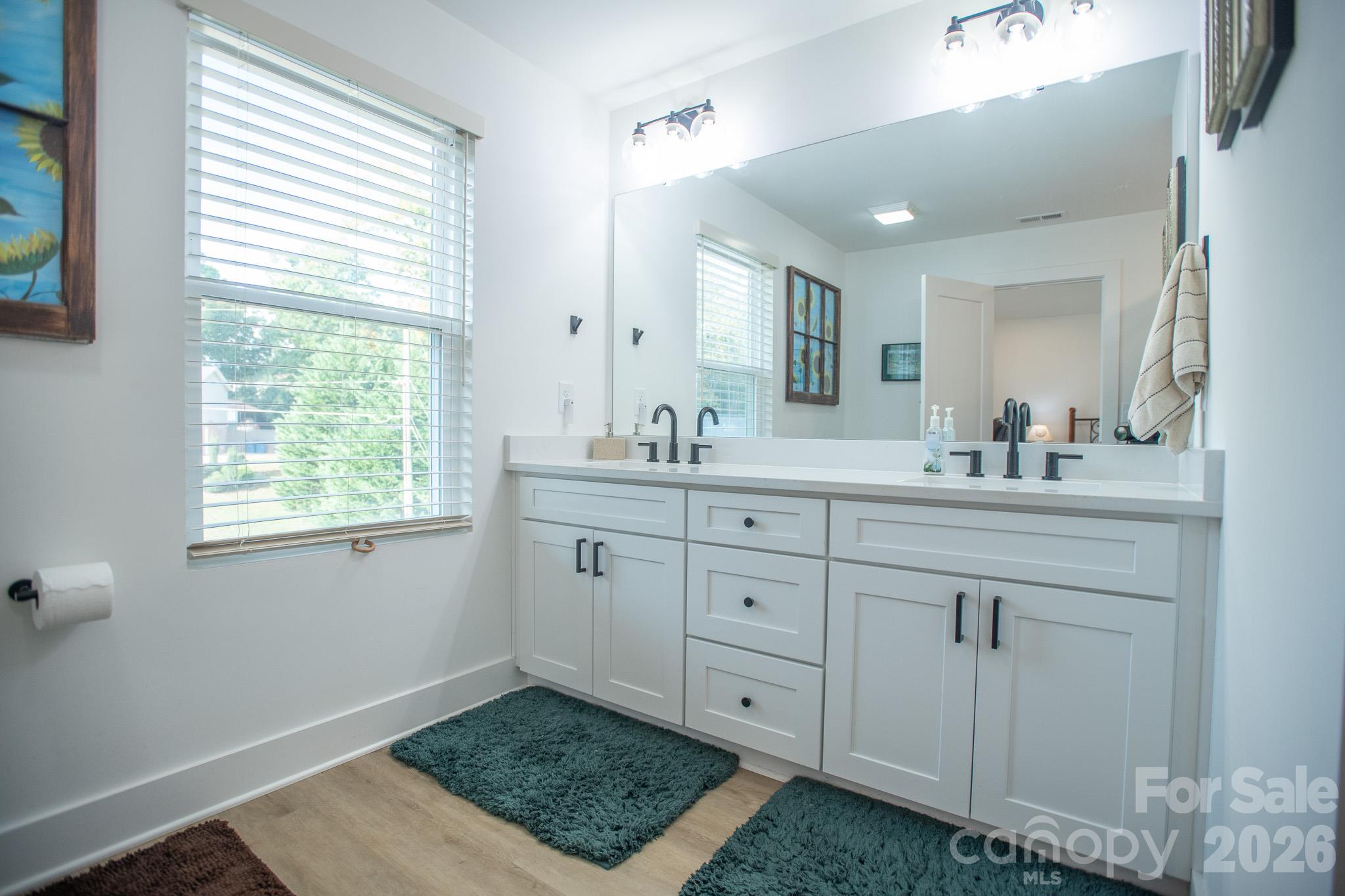 Single Family Residence at 4541 Kings Court, Hickory, photo 43 of 48