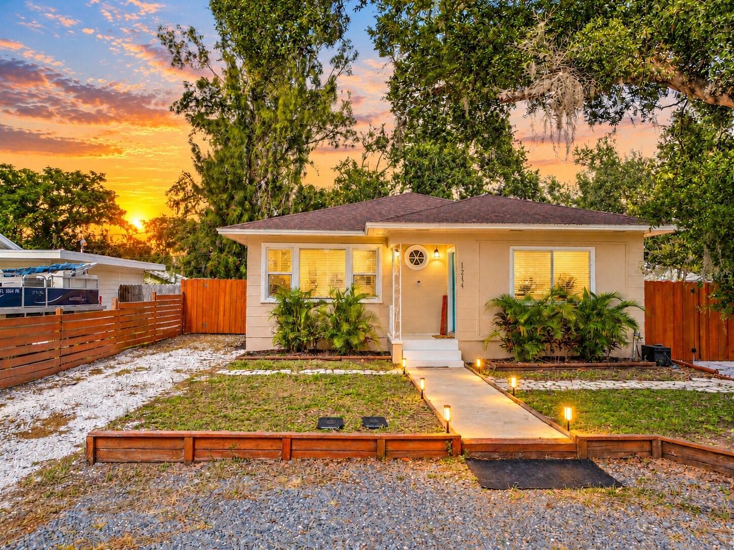 Single Family Residence at 1214 ALOHA LN, CLEARWATER, photo 2 of 44