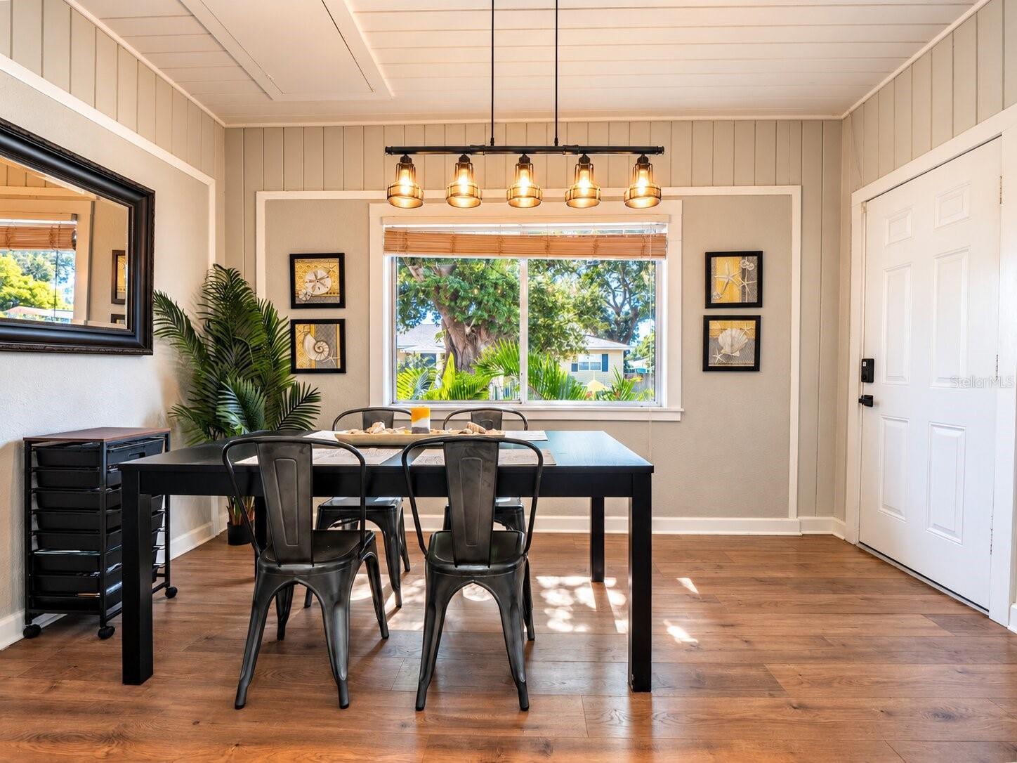 Single Family Residence at 1214 ALOHA LN, CLEARWATER, photo 6 of 44