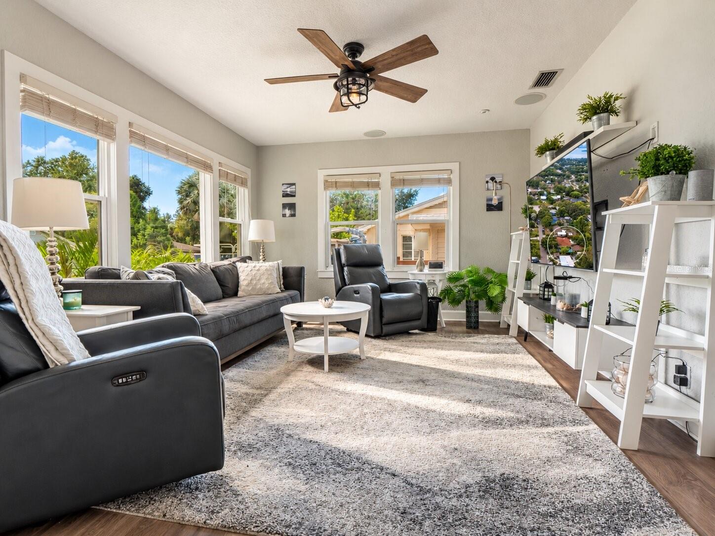 Single Family Residence at 1214 ALOHA LN, CLEARWATER, photo 12 of 44