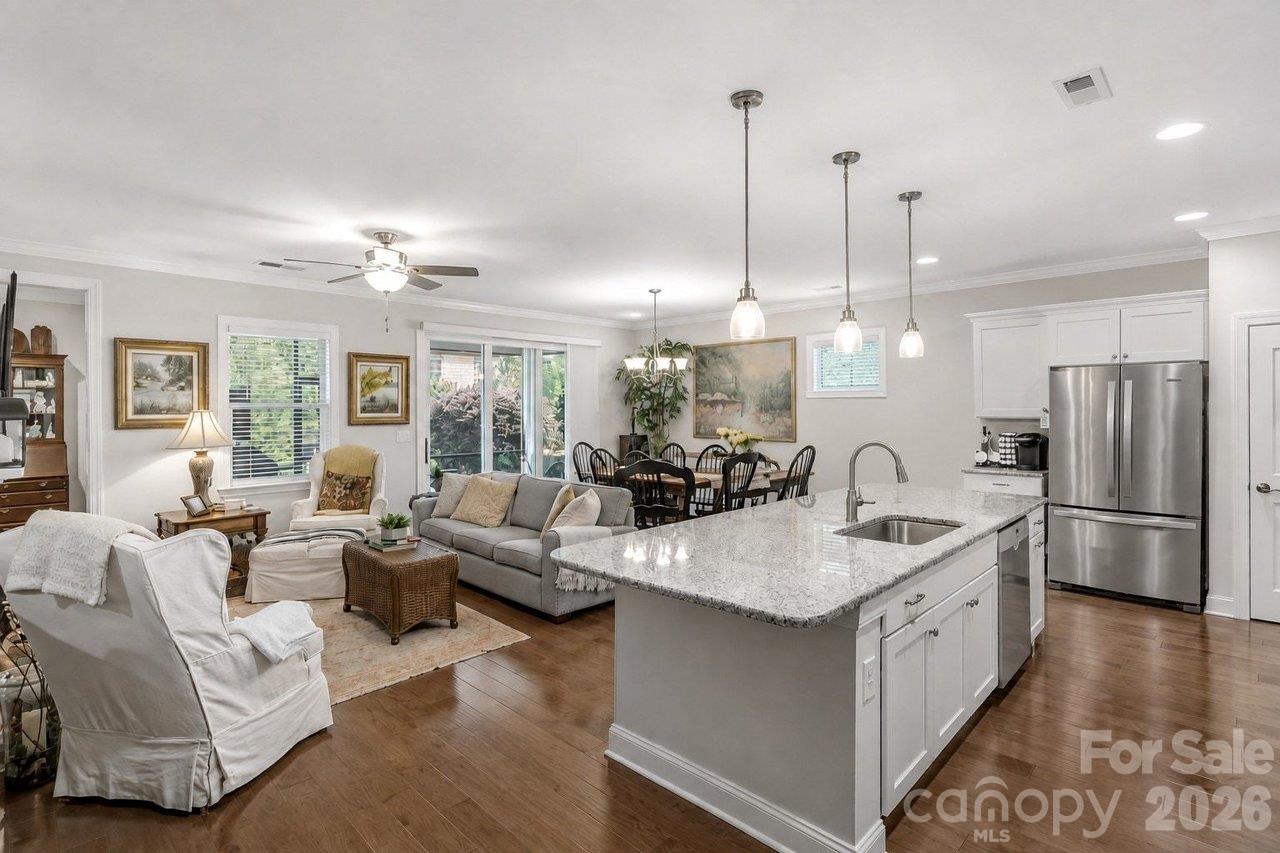 Single Family Residence at 5125 Looking Glass Trail, Denver, photo 5 of 42
