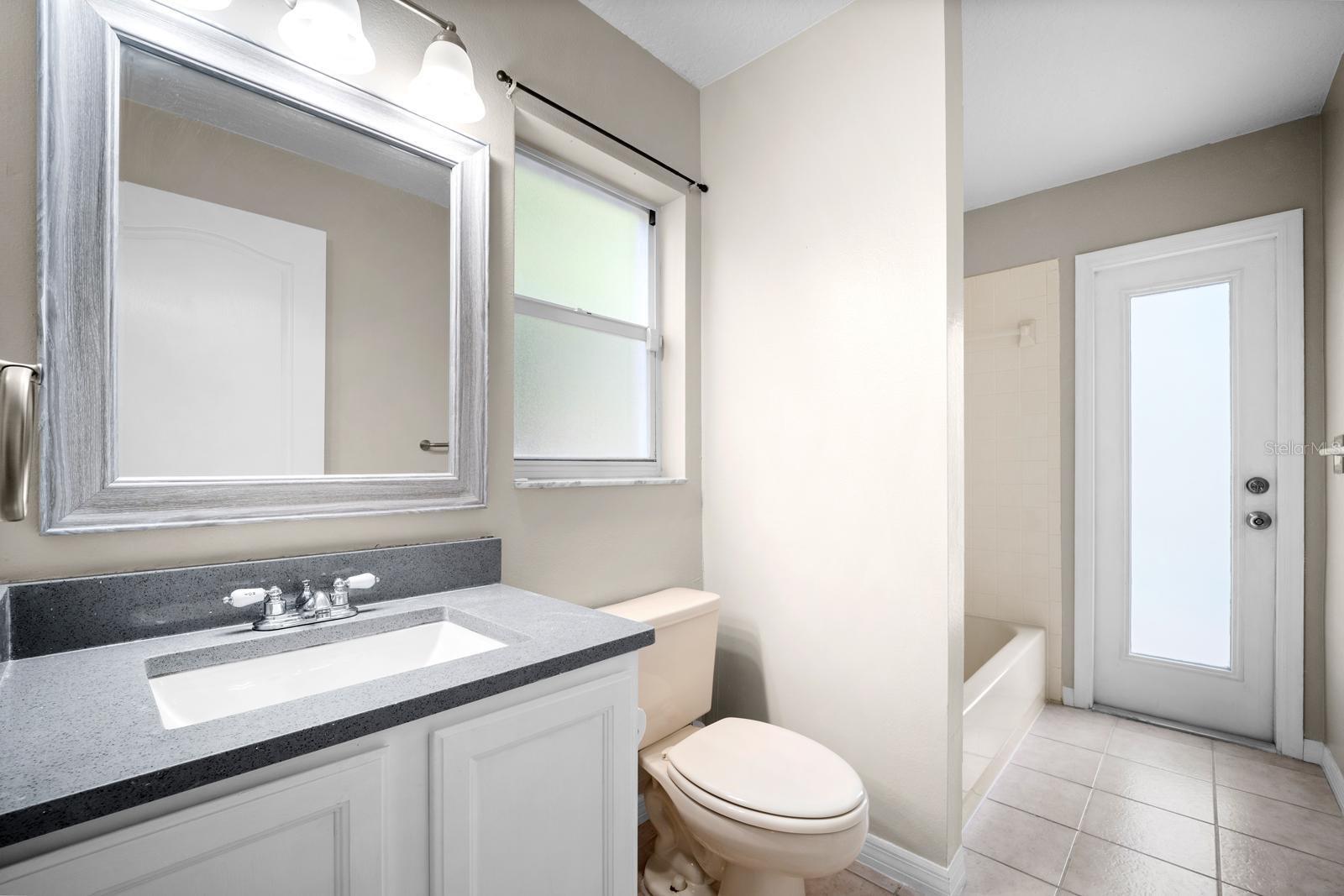 Bath 3/Pool Bath - 18113 PALM BREEZE DR, TAMPA