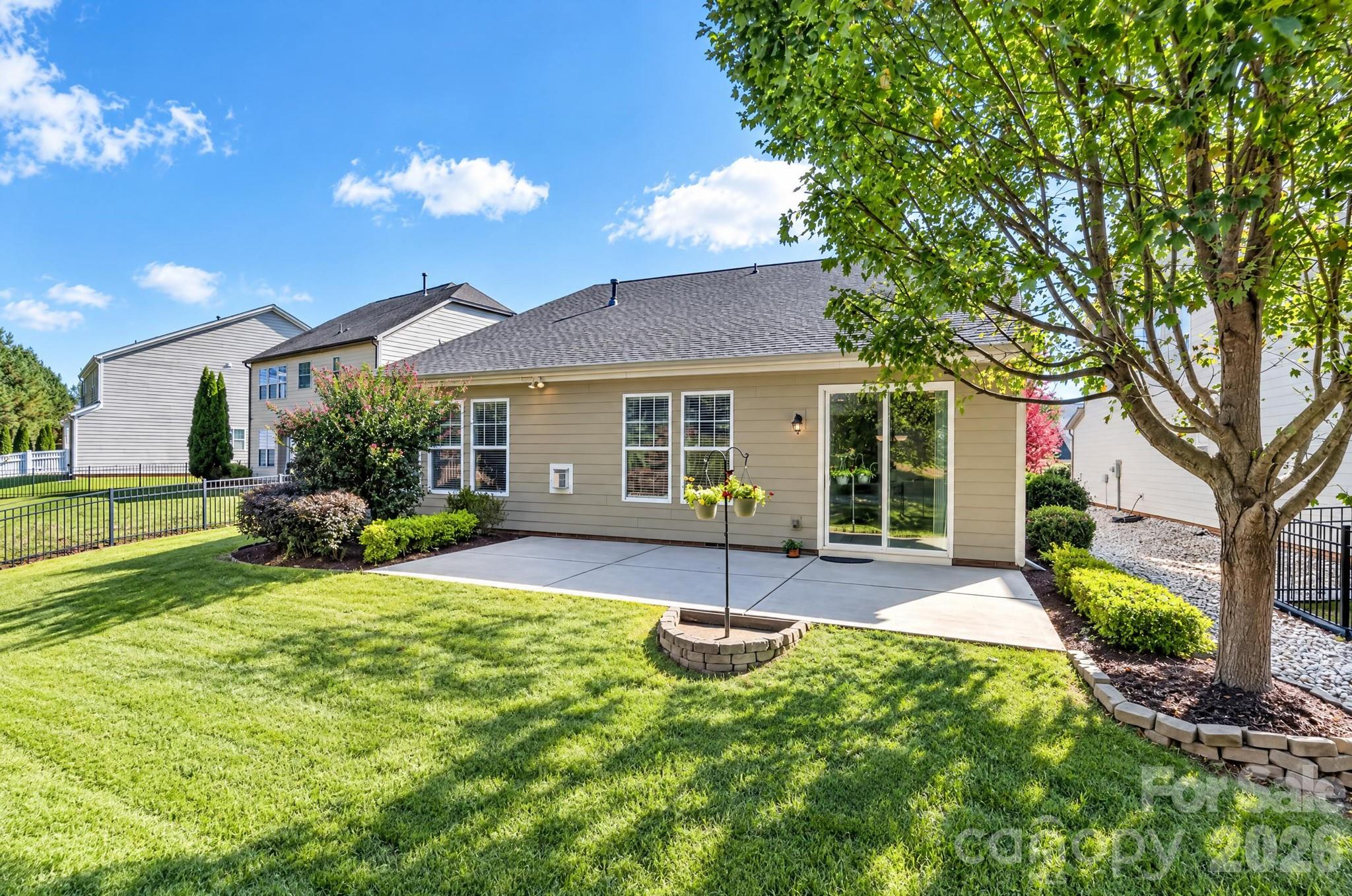 Single Family Residence at 217 Blossom Ridge Drive, Mooresville, photo 7 of 18