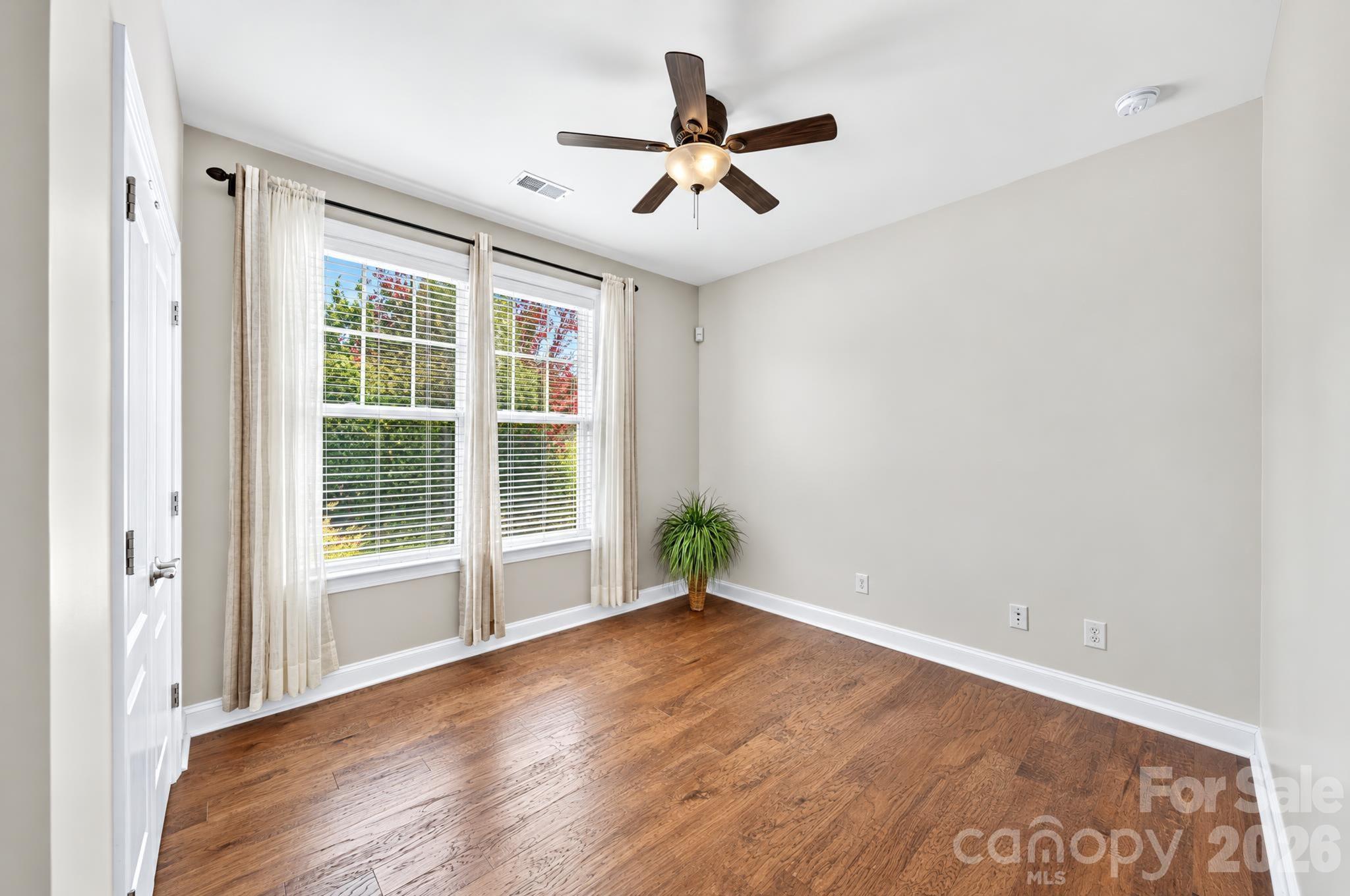 Single Family Residence at 217 Blossom Ridge Drive, Mooresville, photo 8 of 18