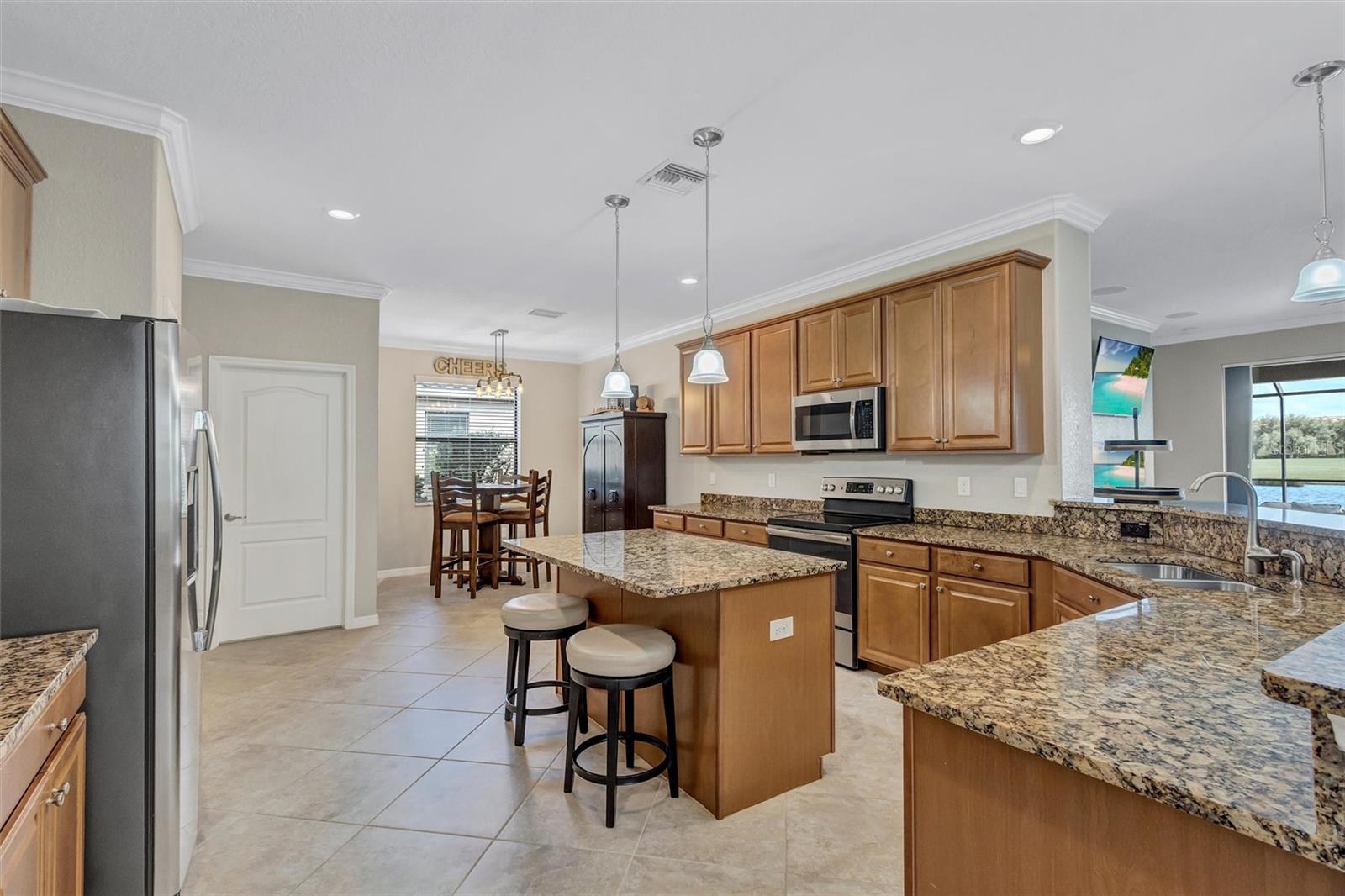 Single Family Residence at 6832 WILD LAKE TER, BRADENTON, photo 14 of 72