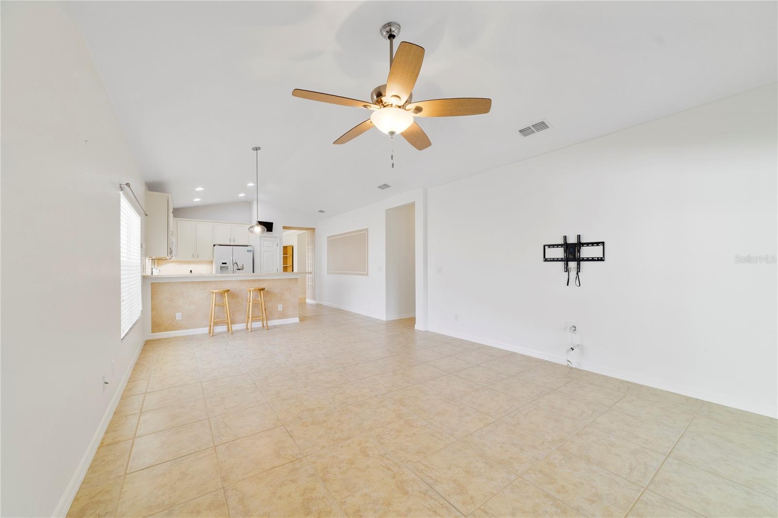 Single Family Residence at 3447 HARLEQUIN DR, ST CLOUD, photo 12 of 40