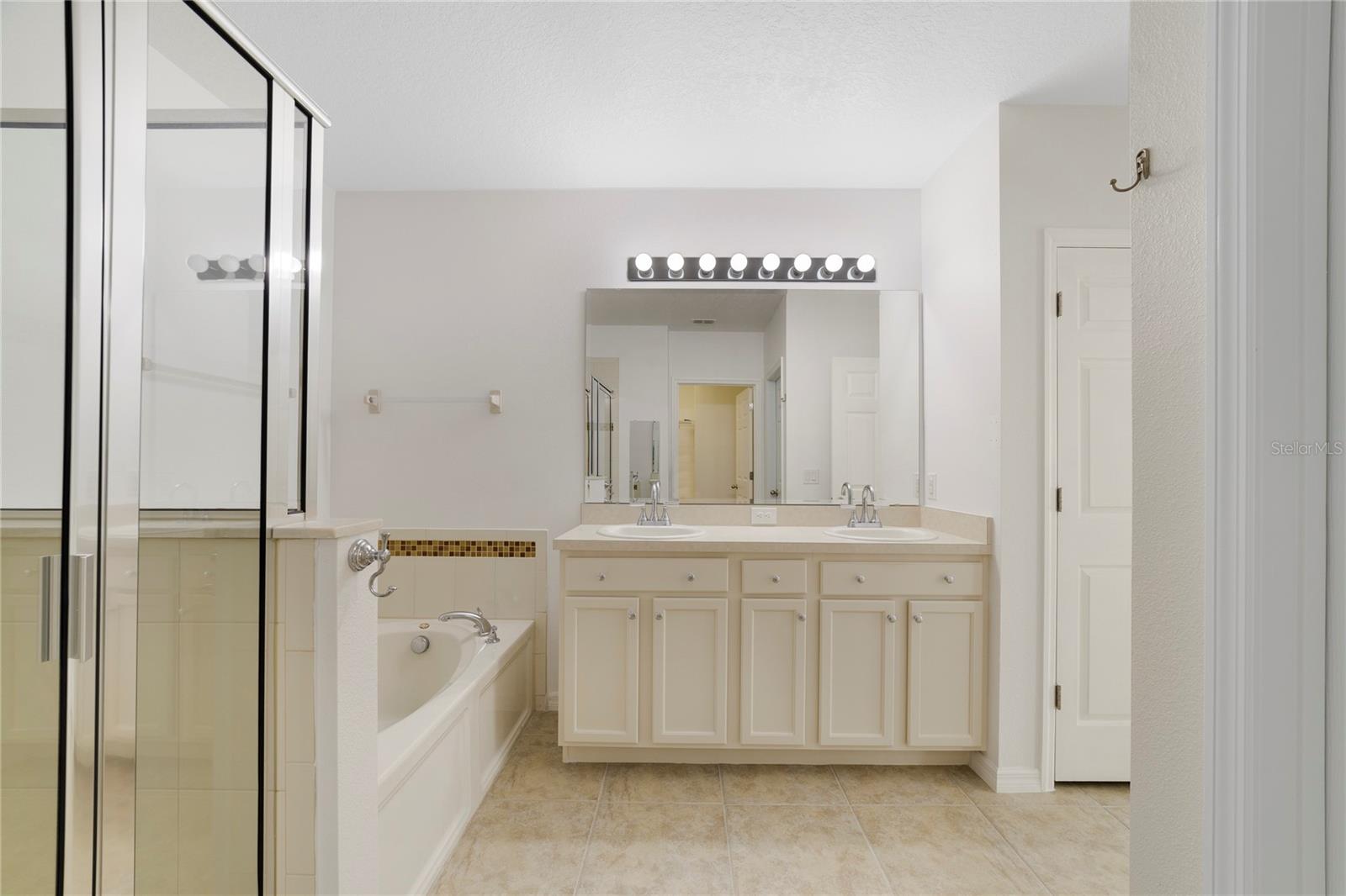 Single Family Residence at 3447 HARLEQUIN DR, ST CLOUD, photo 18 of 40