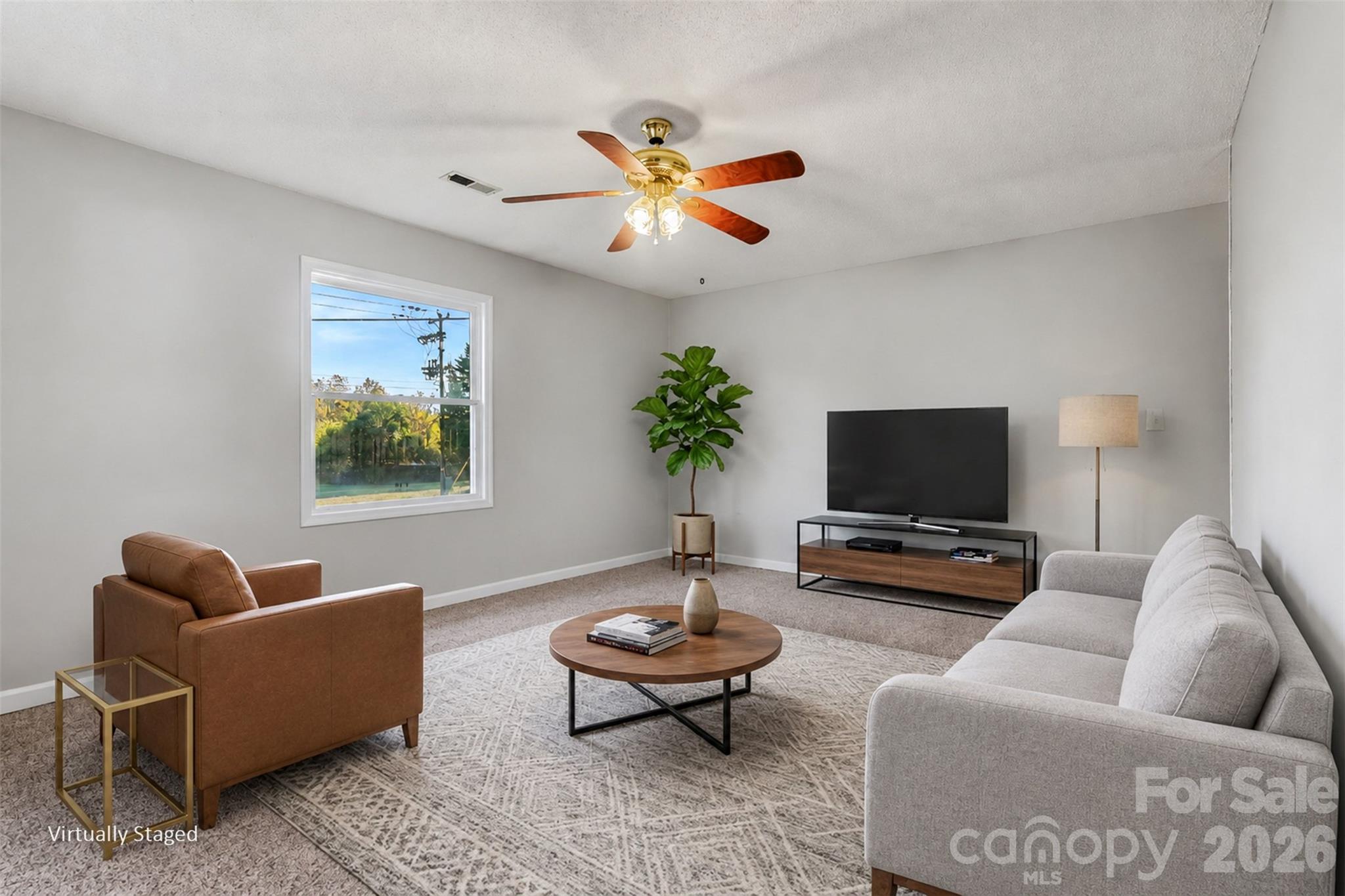 Single Family Residence at 11504 Moores Chapel Road, Charlotte, photo 2 of 24