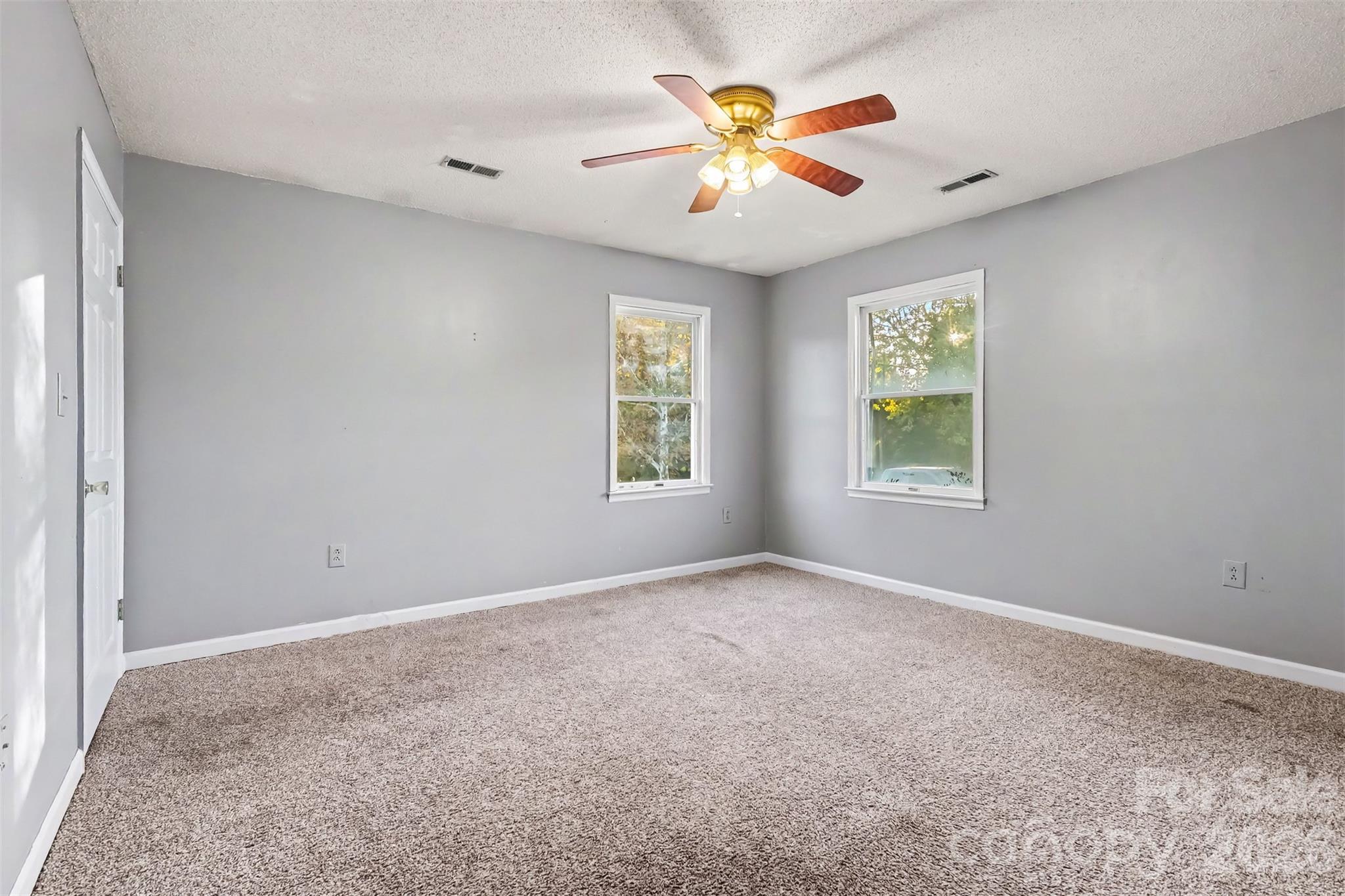 Single Family Residence at 11504 Moores Chapel Road, Charlotte, photo 13 of 24