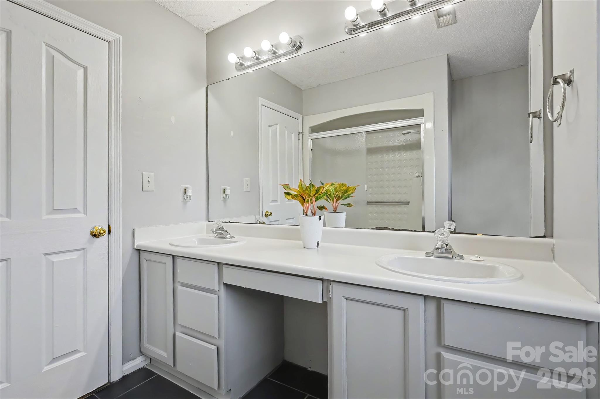 Single Family Residence at 11504 Moores Chapel Road, Charlotte, photo 14 of 24