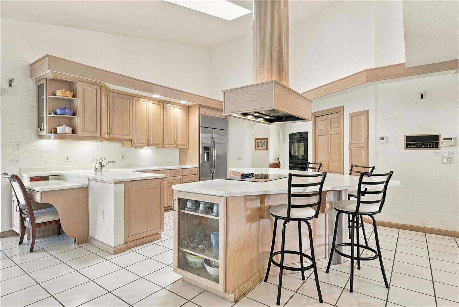 Even display area for your treasures and a work station. - 175 NORMAN ST, PORT CHARLOTTE