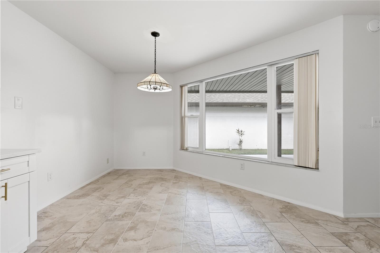 Single Family Residence at 7133 SILVERMILL DR, TAMPA, photo 20 of 36