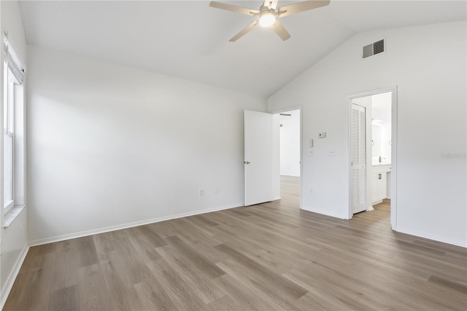 Single Family Residence at 7133 SILVERMILL DR, TAMPA, photo 23 of 36