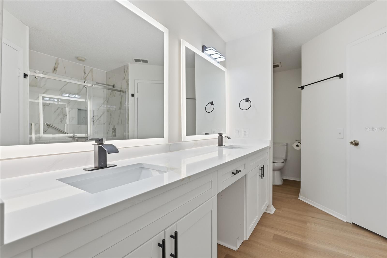 MASTER BATH - 7133 SILVERMILL DR, TAMPA
