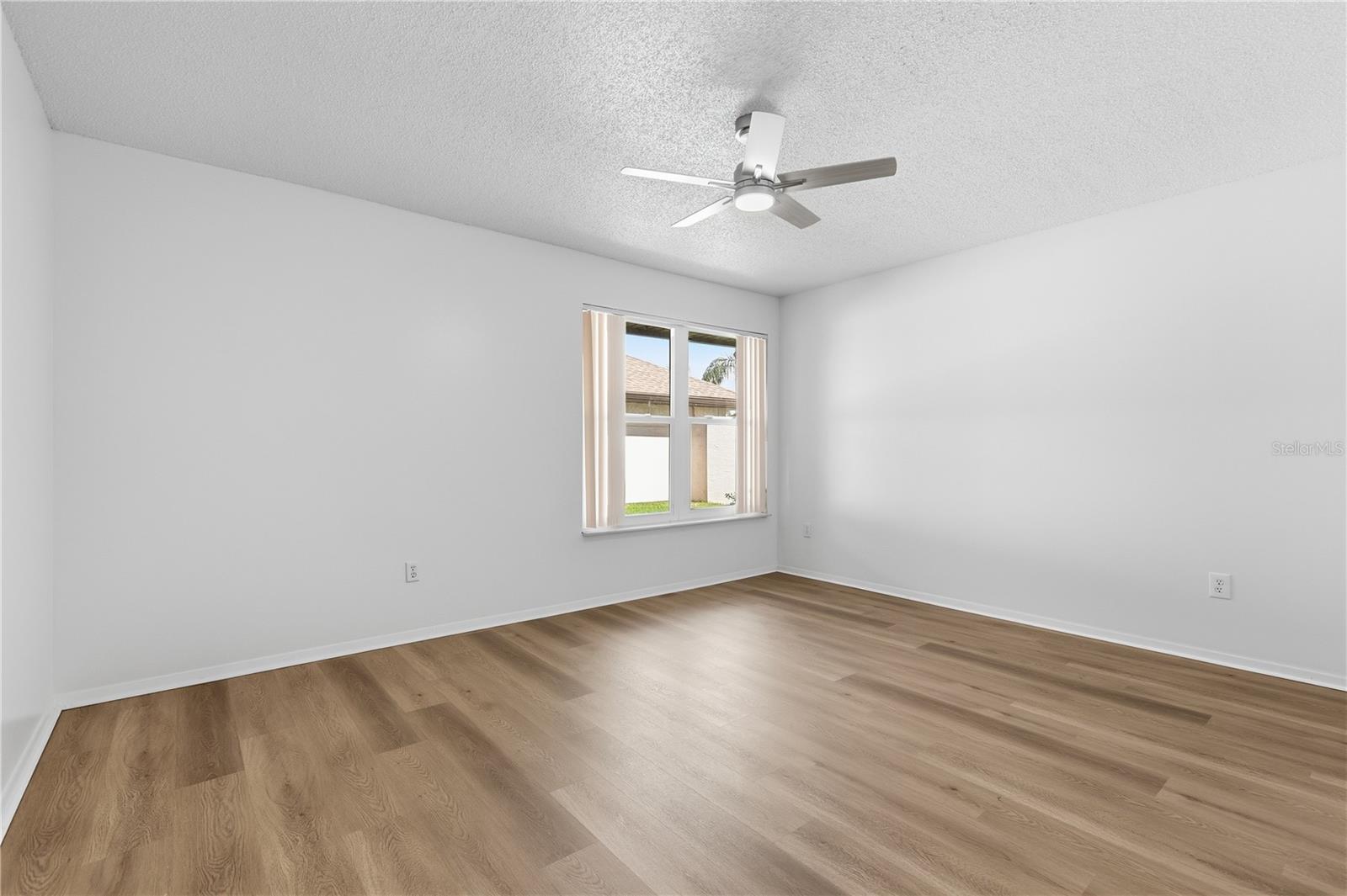 SECOND BEDROOM - 7133 SILVERMILL DR, TAMPA